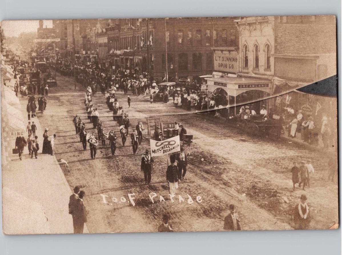 c1910 IOOF Parade Mitchell Delegation Sioux Falls South Dakota SD RPPC Postcard