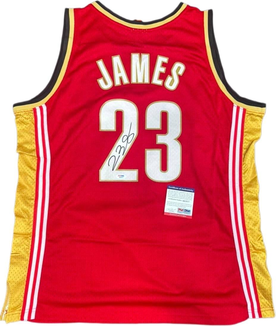 LeBron James Signed Cleveland  NBA plaer Autographed Authentic Jersey PSA/DNA