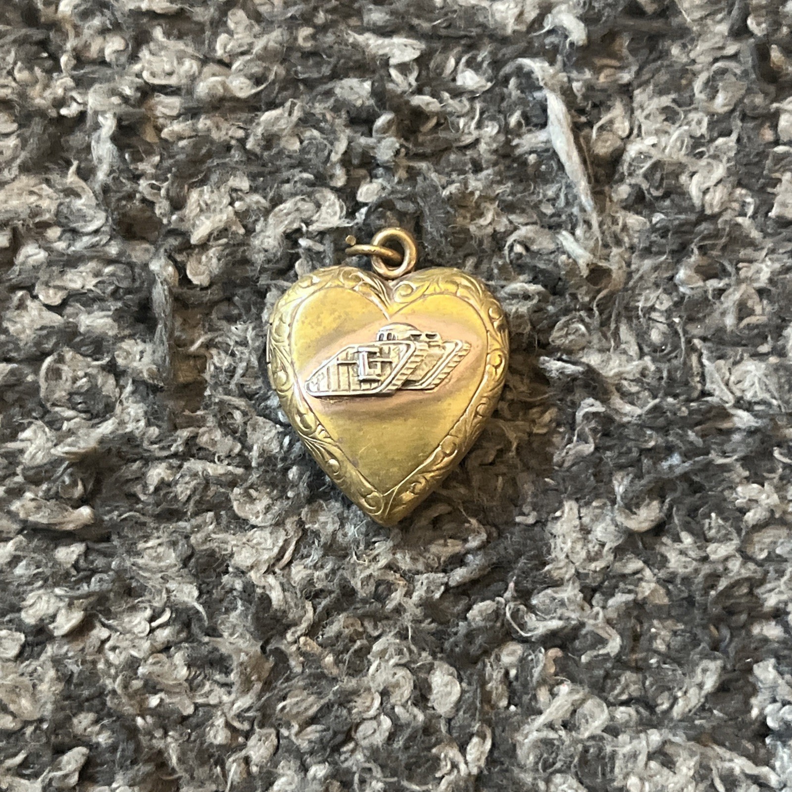 Vintage WWII Sweetheart locket gold filled