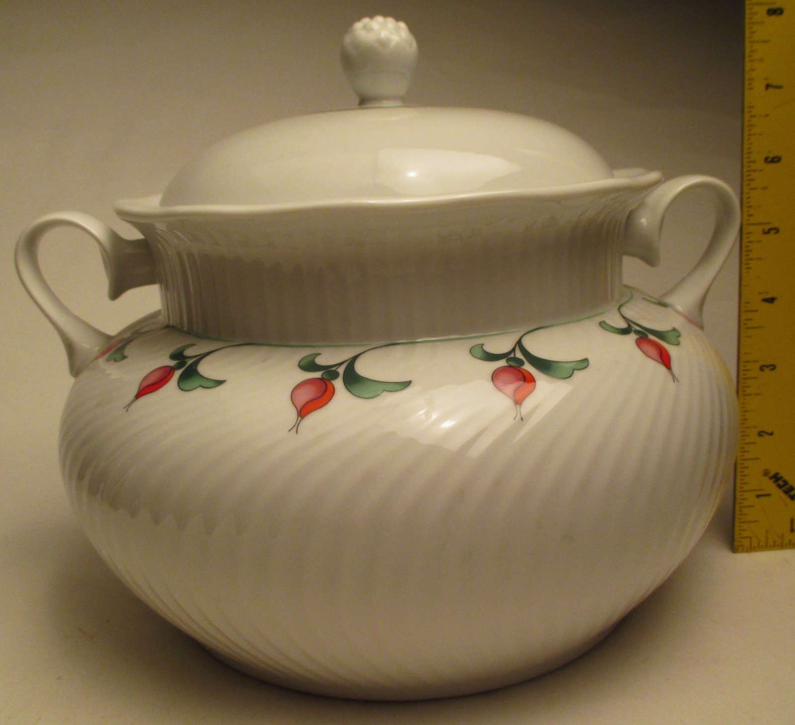 Vintage Dansk Rosebud Covered Soup Tureen Tab Handled 8 ½” wide made 1990-1993