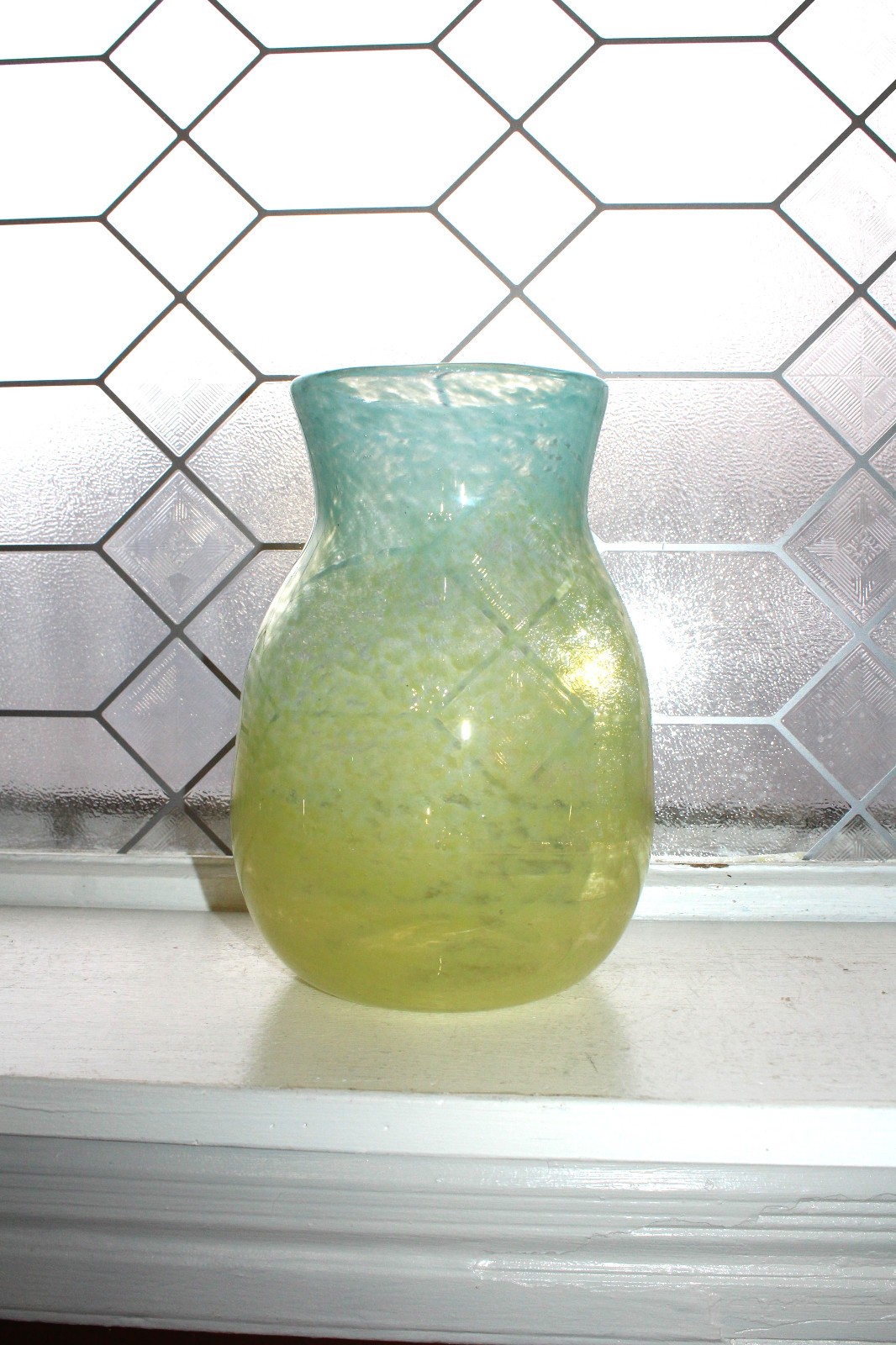 Large Vintage Art Glass Vase Shading Green to Yellow