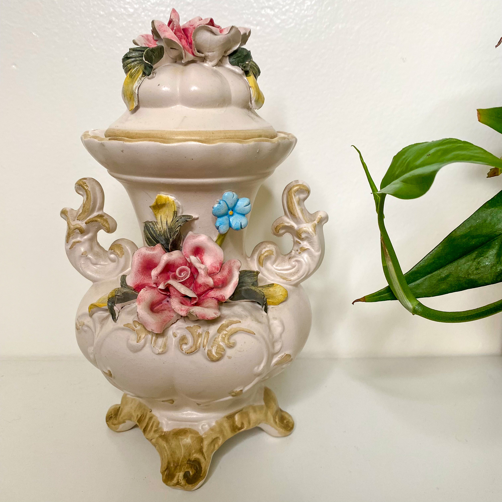 Superb Vtg Capodimonte Urn Vase Double Handles & Lid Roses N Crown Mark Italy