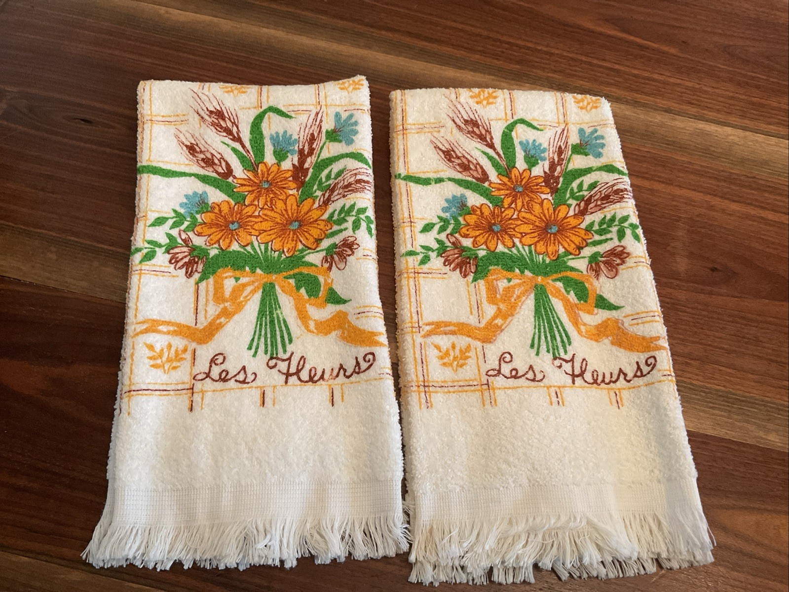 Vintage 1970’s Fringe Edge Dish/Hand Towels Set of 2 Hand Towels