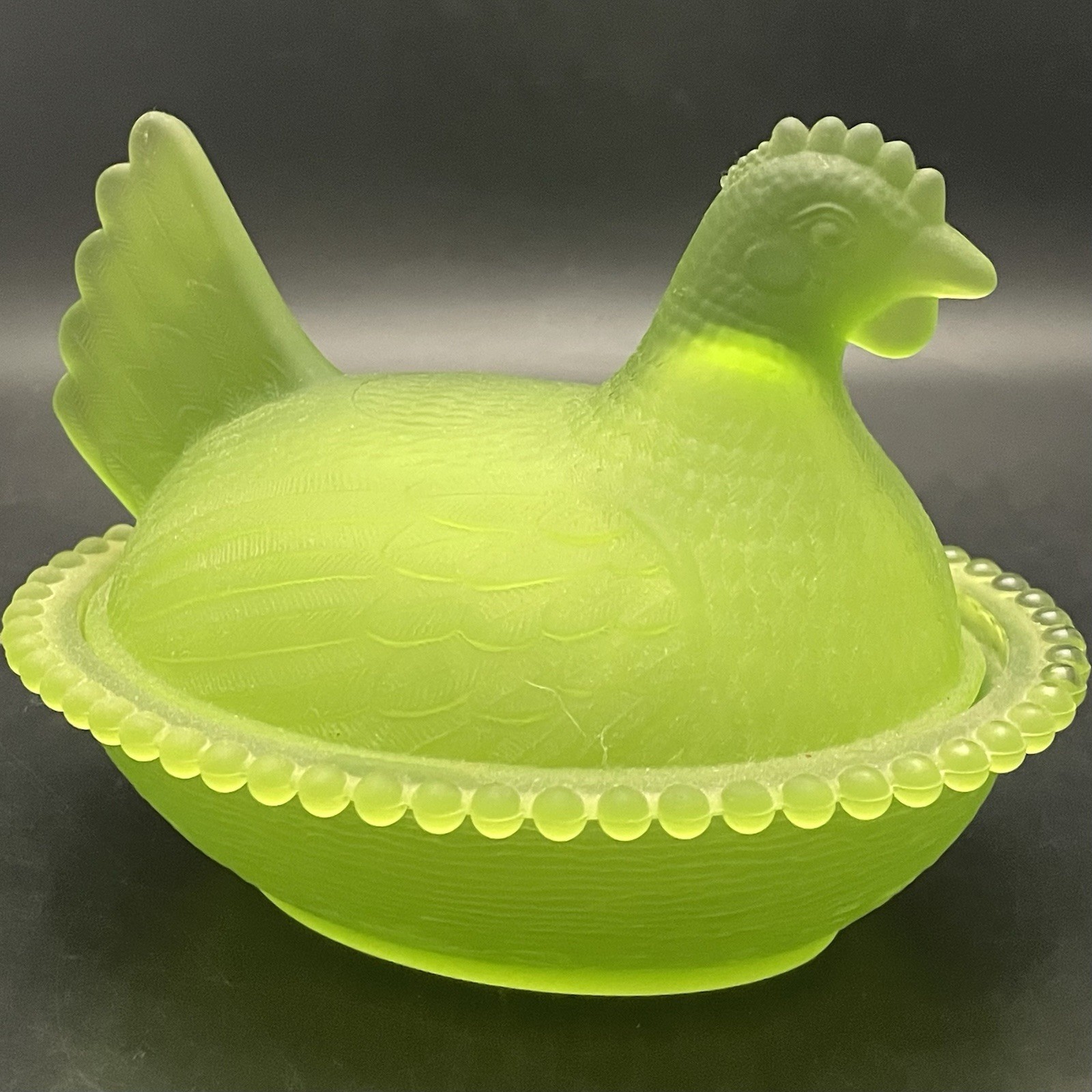 Indiana Glass Satin Mist Lime Green Hen on Nest Candy Box 1972-75 Made in USA 7”