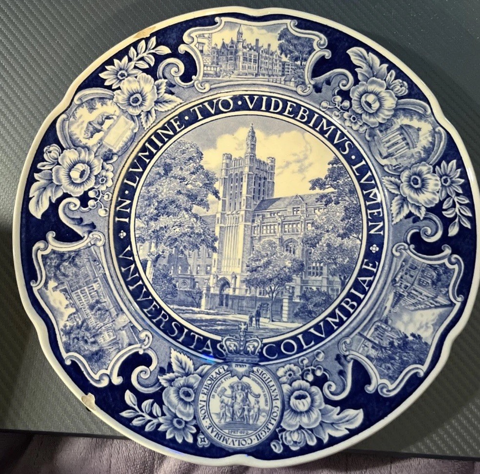 Wedgwood Columbia University comm. Plate - Russell Hall (Teachers College) Wedgwood Columbia University comm. Plate - Russell Hall (Teachers College)