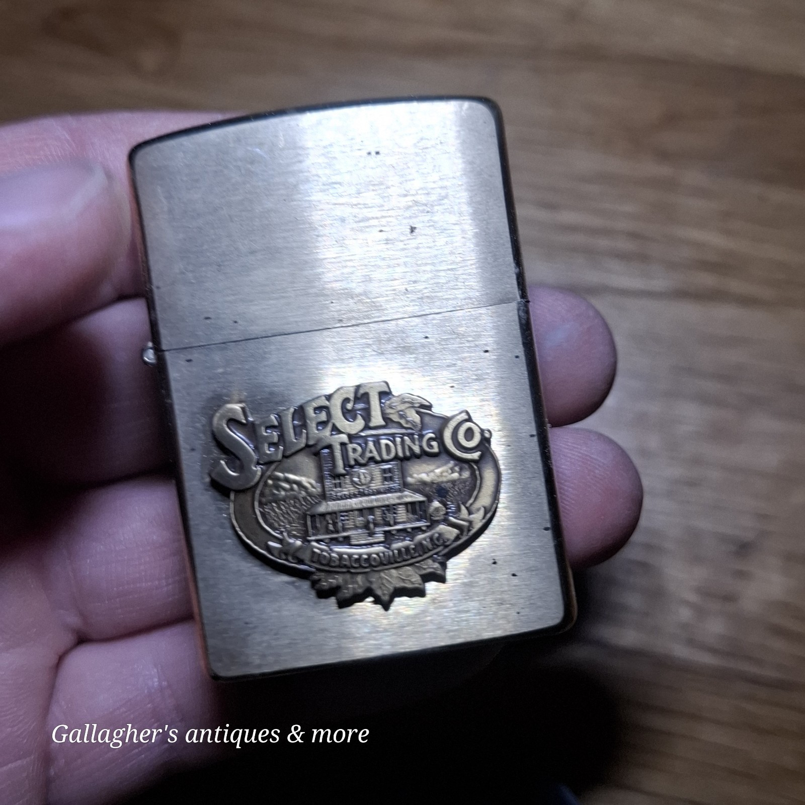 Vtg 1990s Zippo Lighter Select Trading Co Tobaccoville NC Brass Unfired Mint Vtg 1990s Zippo Lighter Select Trading Co Tobaccoville NC Brass Unfired Mint