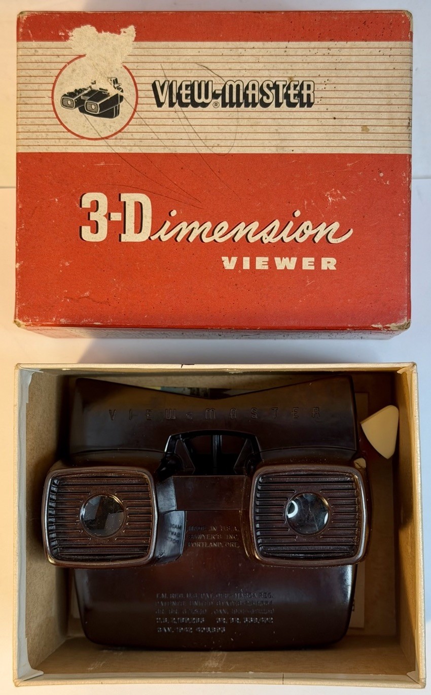 Vintage View-Master 3D Viewer Model E w/ Original Box (No Reels) Nice Condition.
