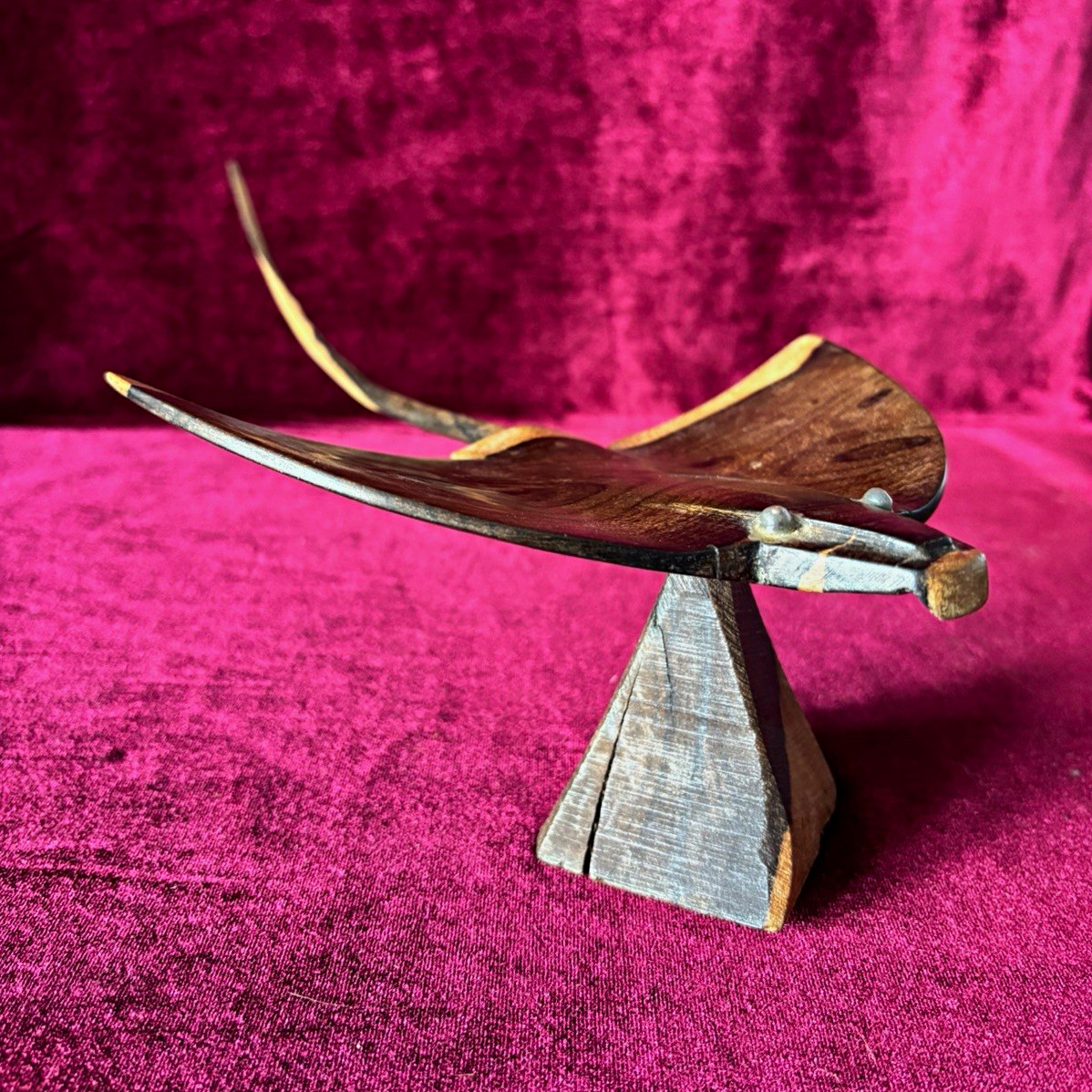  Vintage Hand-Carved Wooden Stingray Sculpture on Pedestal Base Accent/Decor