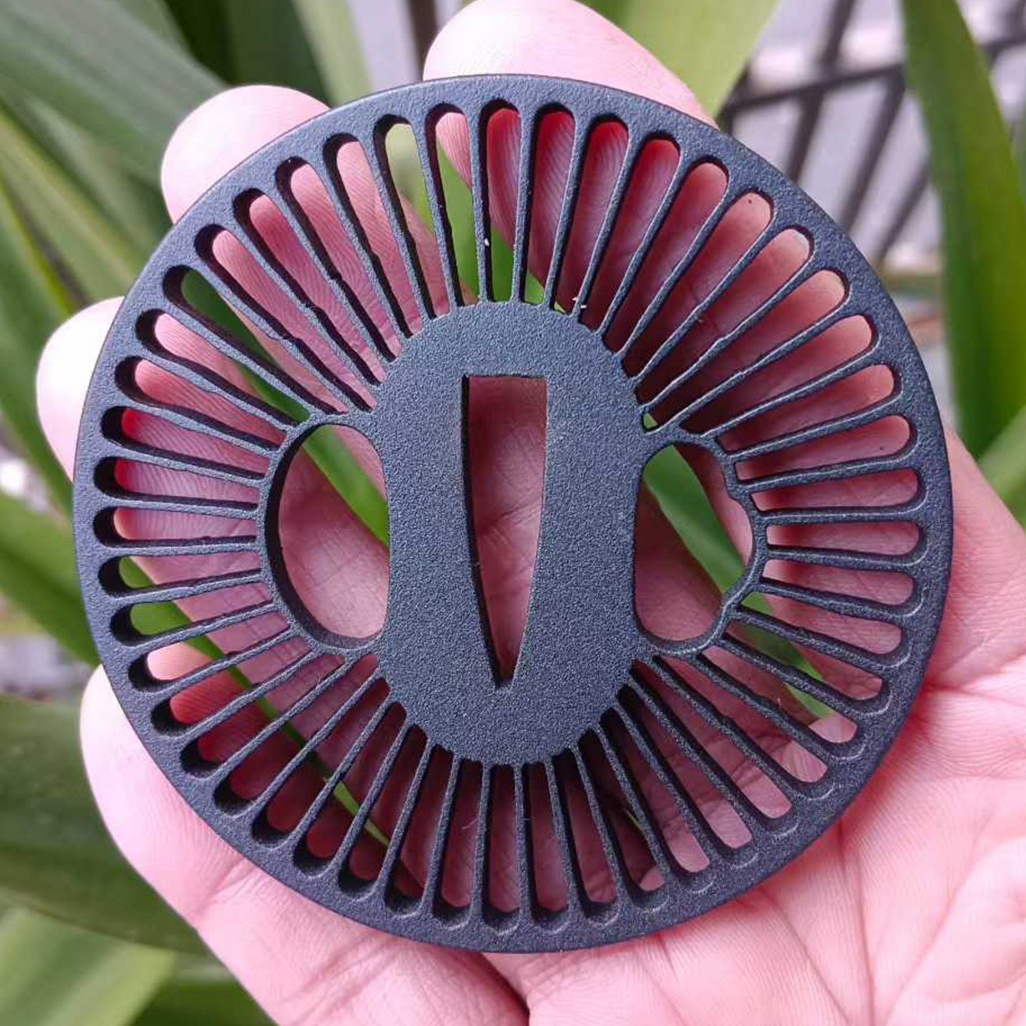 Iron Japanese Tsuba Sword Guard Samurai Katana Tsuba Replacement Fitting