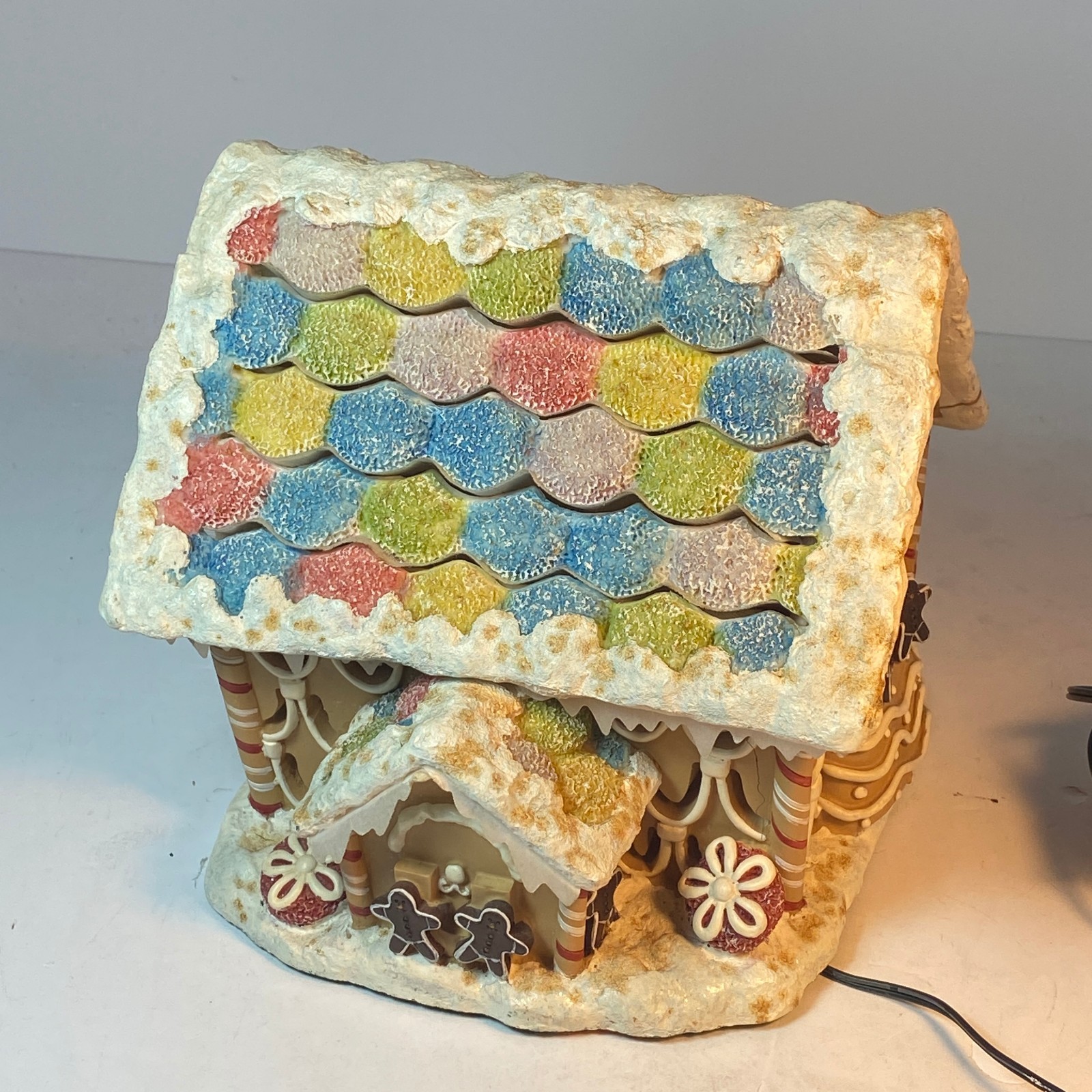 2004 Vintage Merry Brite 7x7\'\' Fiber Optic Lighted Gingerbread House CVS (CHIP)