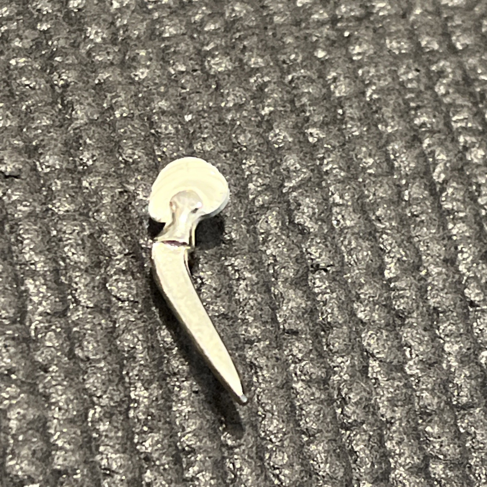 Total Hip Joint Replacement Lapel Hat Pin Orthopedic P8058