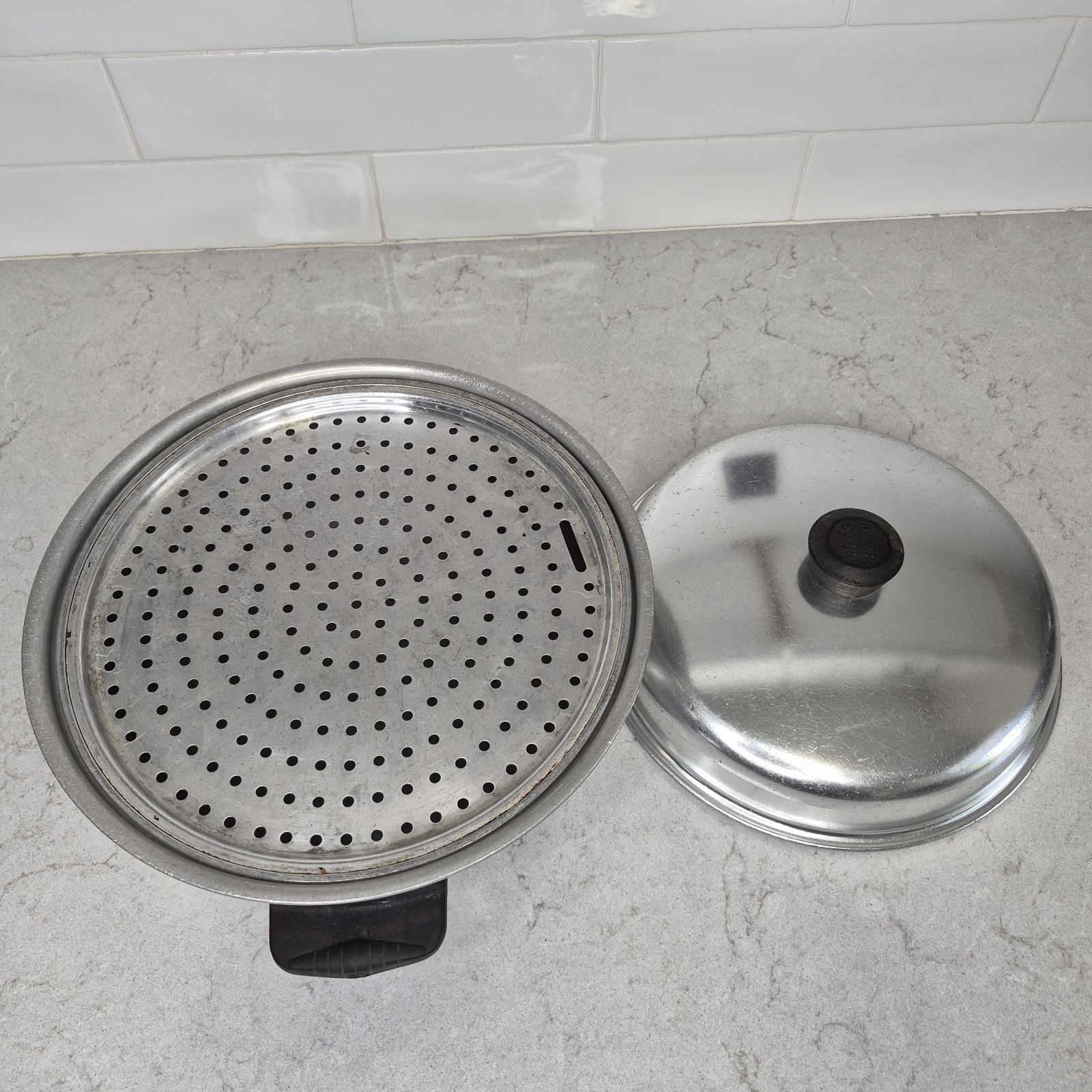 Vintage Wear Ever 824 With Steamer Insert