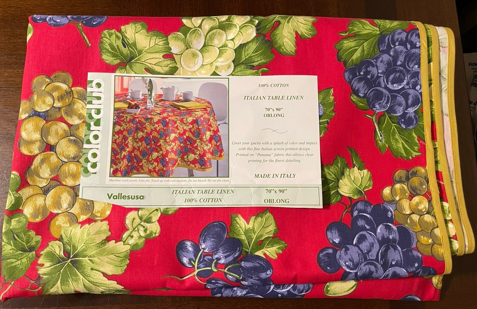 Vtg Vallesusa Italian Table Linen 100% Cotton Red Grapes Fruit Oblong 70”x90”