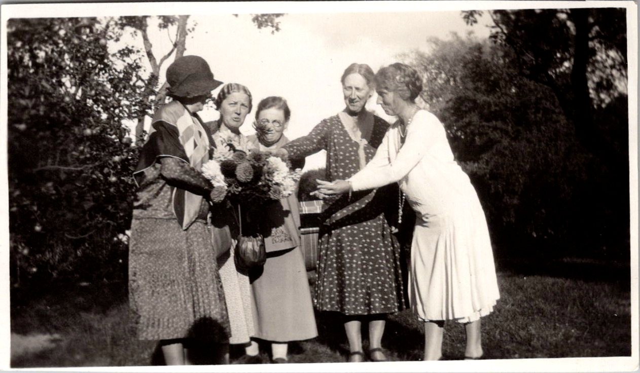 Vtg B&W Snapshot Five Women Garden Party Dresses Flowers 1930 Vtg B&W Snapshot Five Women Garden Party Dresses Flowers 1930