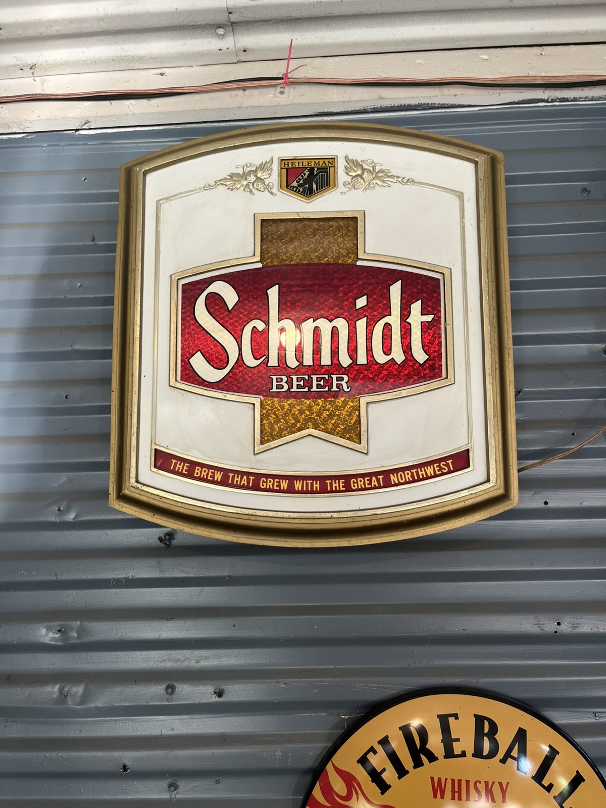 VINTAGE SCHMIDT BEER LIGHT UP MOTION SIGN 19” X 22” HEILEMAN WISCONSIN SCHMIDT’S VINTAGE SCHMIDT BEER LIGHT UP MOTION SIGN 19” X 22” HEILEMAN WISCONSIN SCHMIDT’S