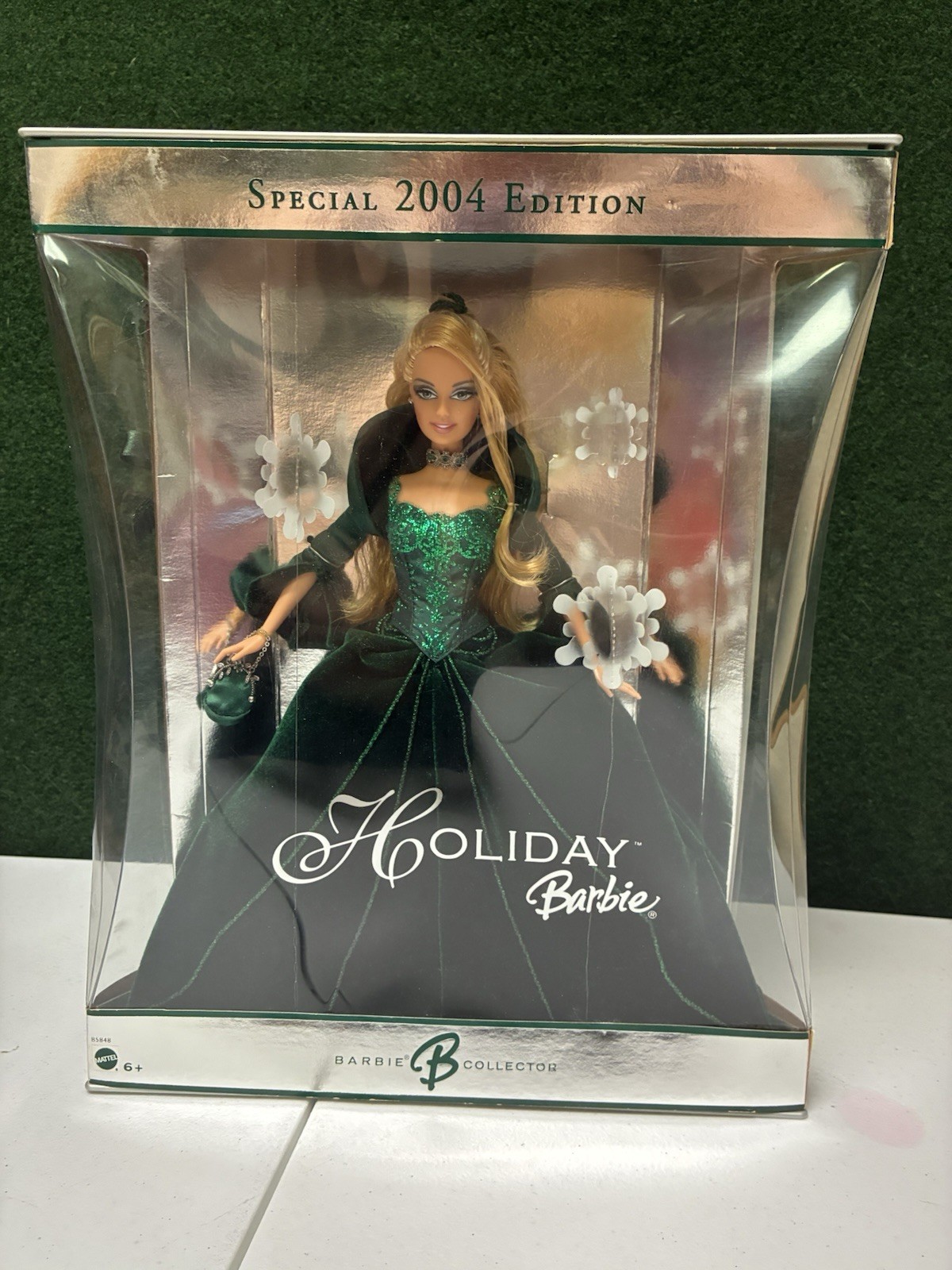 2004 Holiday Christmas Barbie Doll Special Edition NRFB