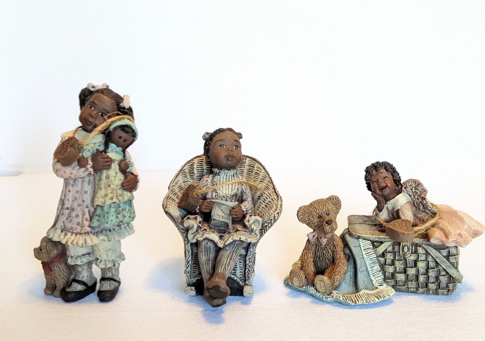 Vintage Sarah\'s Attic 3 Black Heritage Girl Figurines Angel, Bible Lessons LE