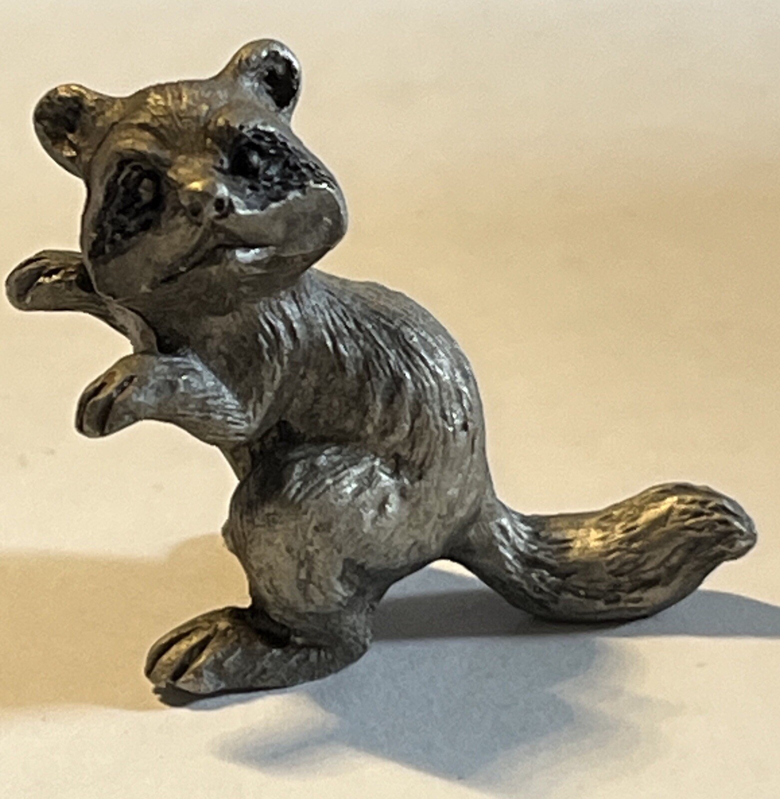 Raccoon 1.5” 2017 Spoontiques pewter miniature small Raccoon Figurine Raccoon 1.5” 2017 Spoontiques pewter miniature small Raccoon Figurine