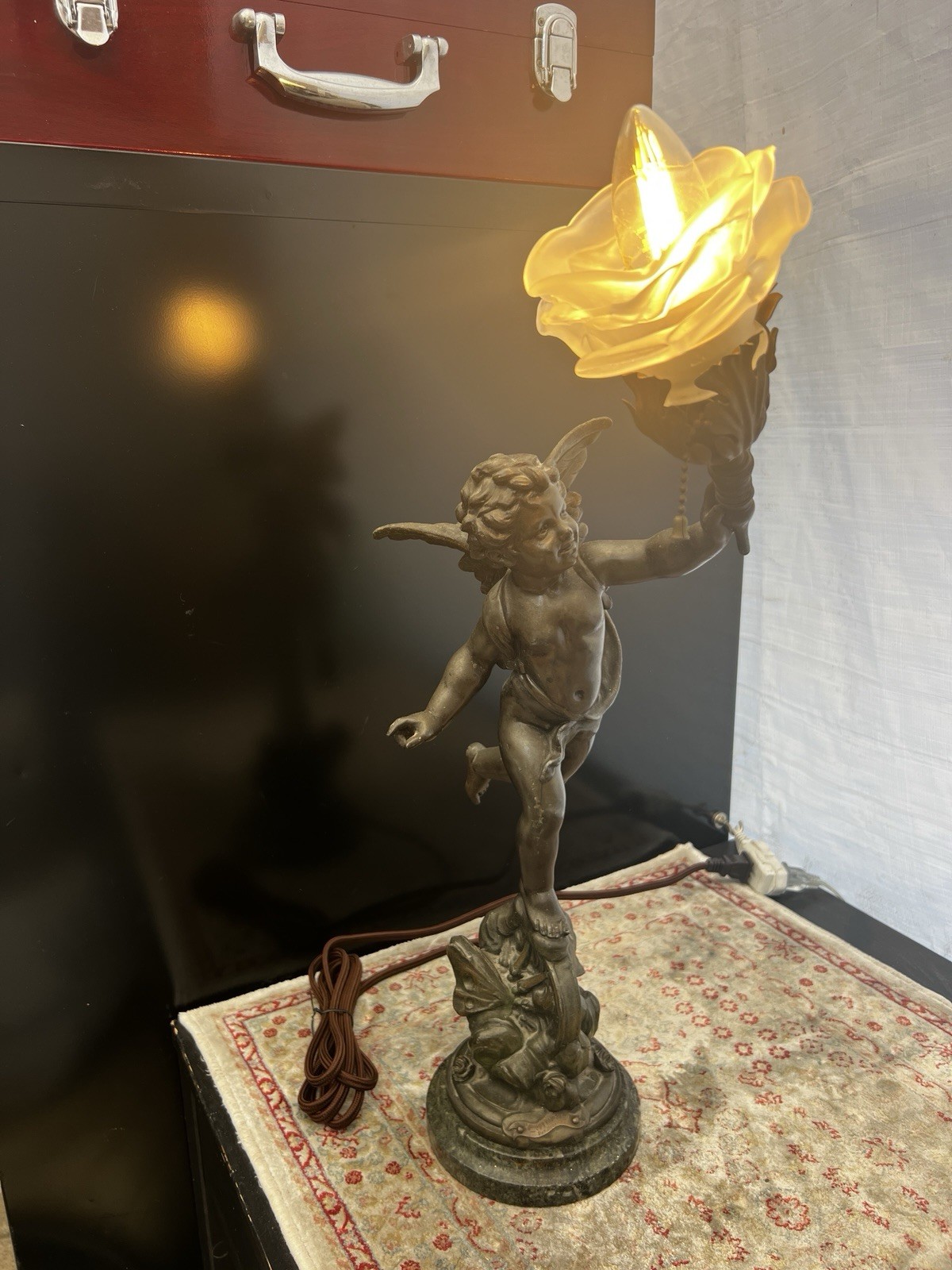 EMILE BRUCHON L’AMOUR VAINQUER ANTIQUE CHERUB LAMP