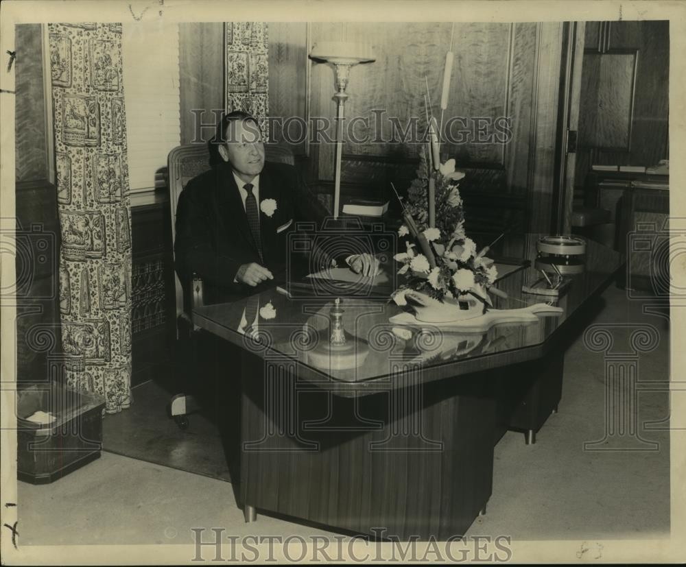 1960 Press Photo Former Governor of Louisiana Jimmie H. Davis - noa85021
