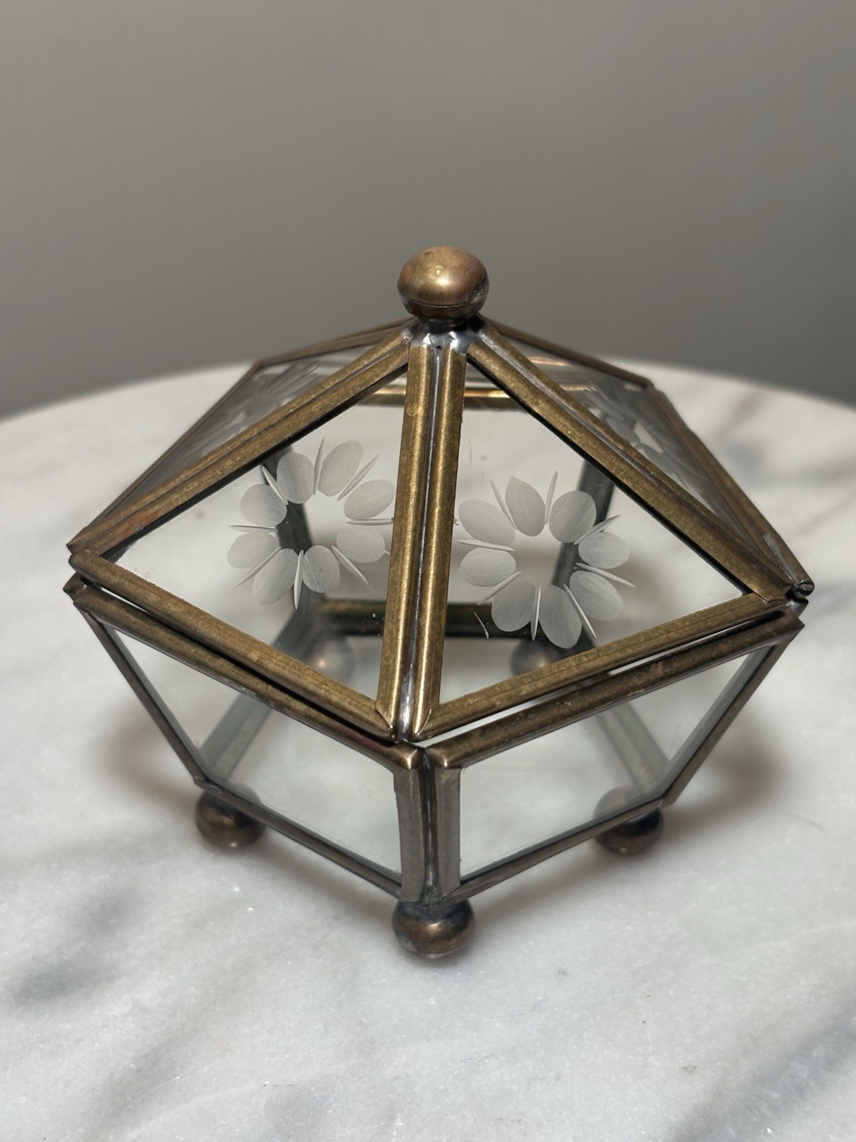 Vintage Brass Etched Glass Pentagon Trinket Box Footed Floral Jewelry Casket⁠