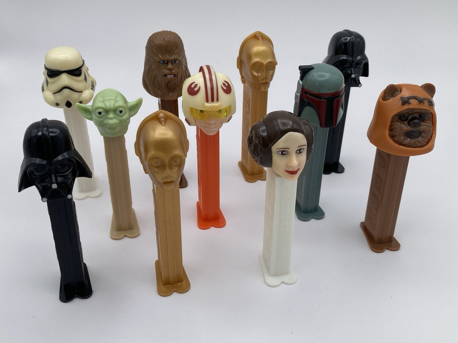 Star Wars Pez Dispensers, lot of 11, Yoda, Darth Vader, Chewbacca, & more Star Wars Pez Dispensers, lot of 11, Yoda, Darth Vader, Chewbacca, & more