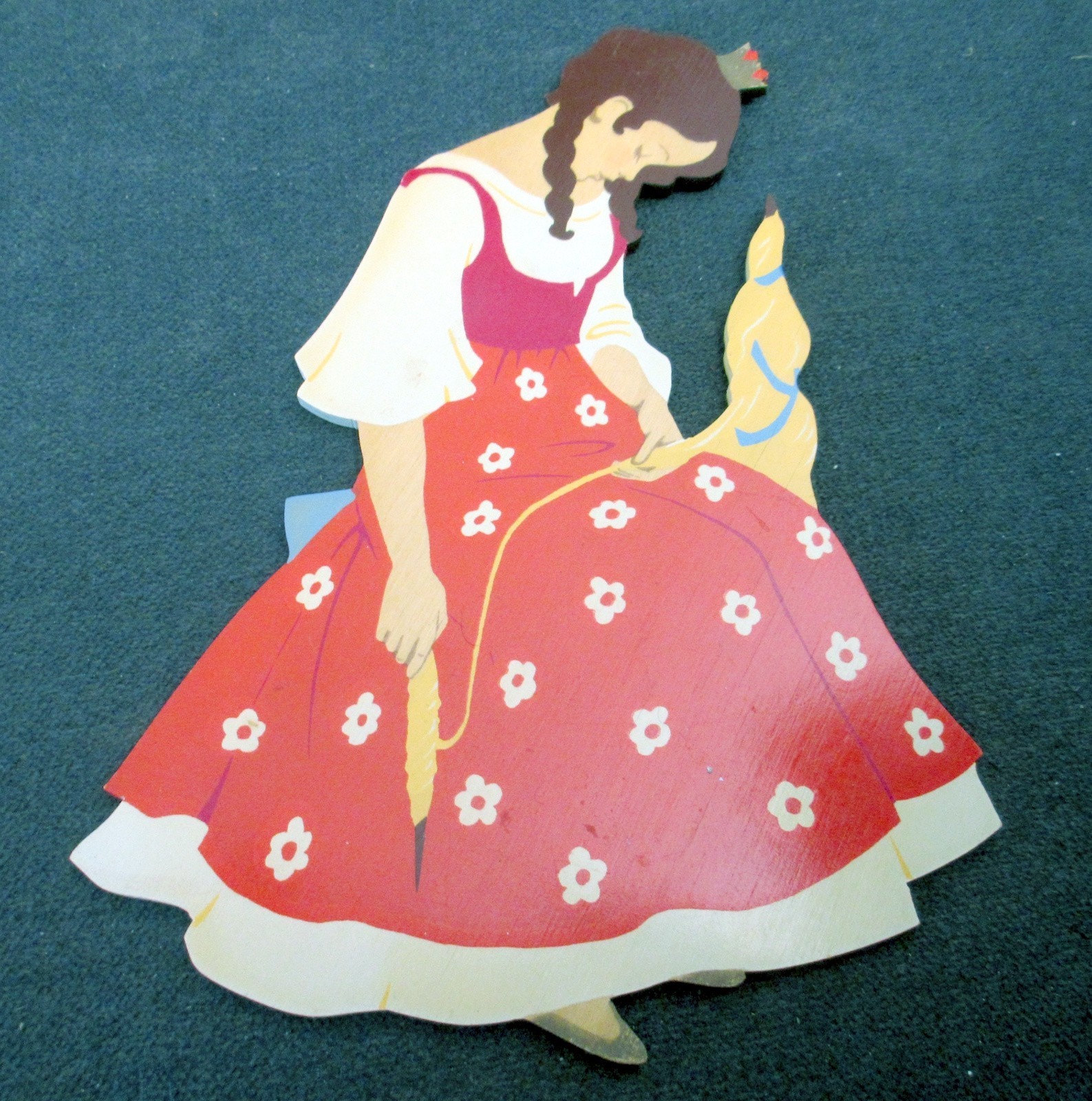Vintage HELLERKNUST Wood Wall Figure 