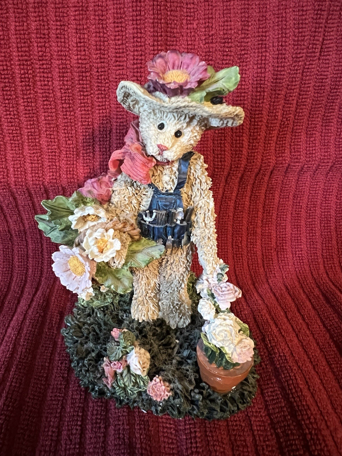 Cottage Collectibles by GANZ“Penelope – The Gardener Cottage Collectibles by GANZ“Penelope – The Gardener