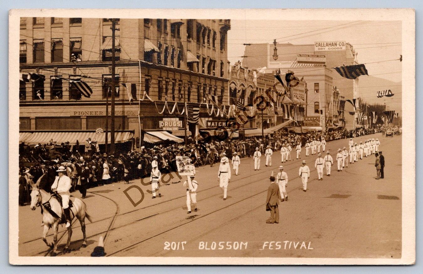 K65/ North Yakima Washington RPPC Postcard c1910 Blossom Festival Parade 182