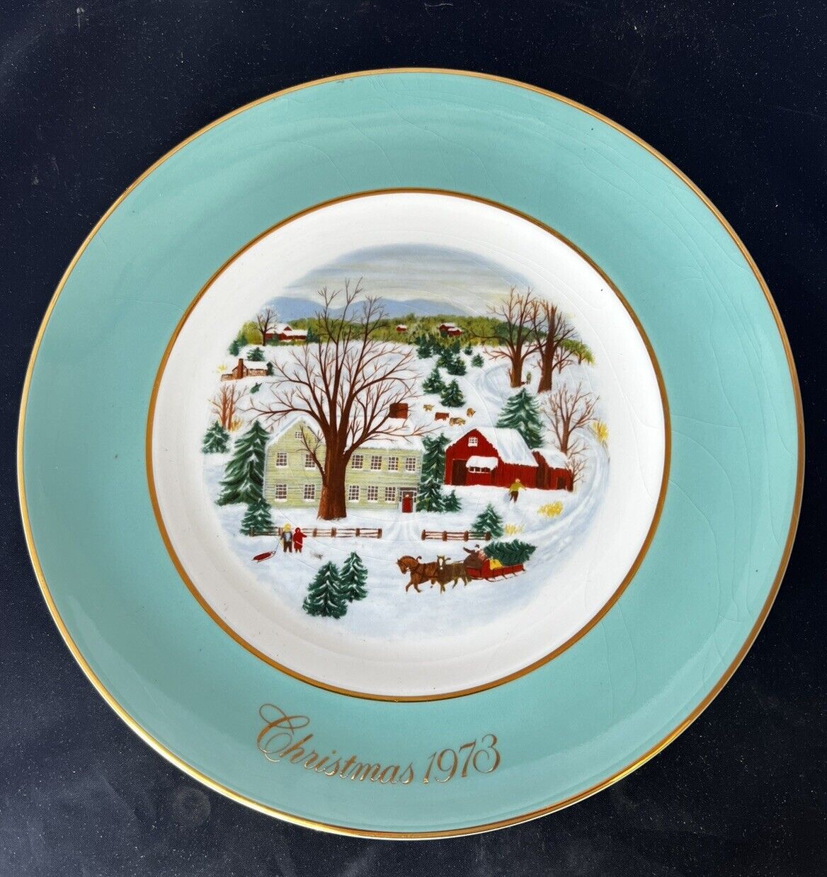 Vintage AVON Annual Christmas Plate (1973) CHRISTMAS ON THE FARM