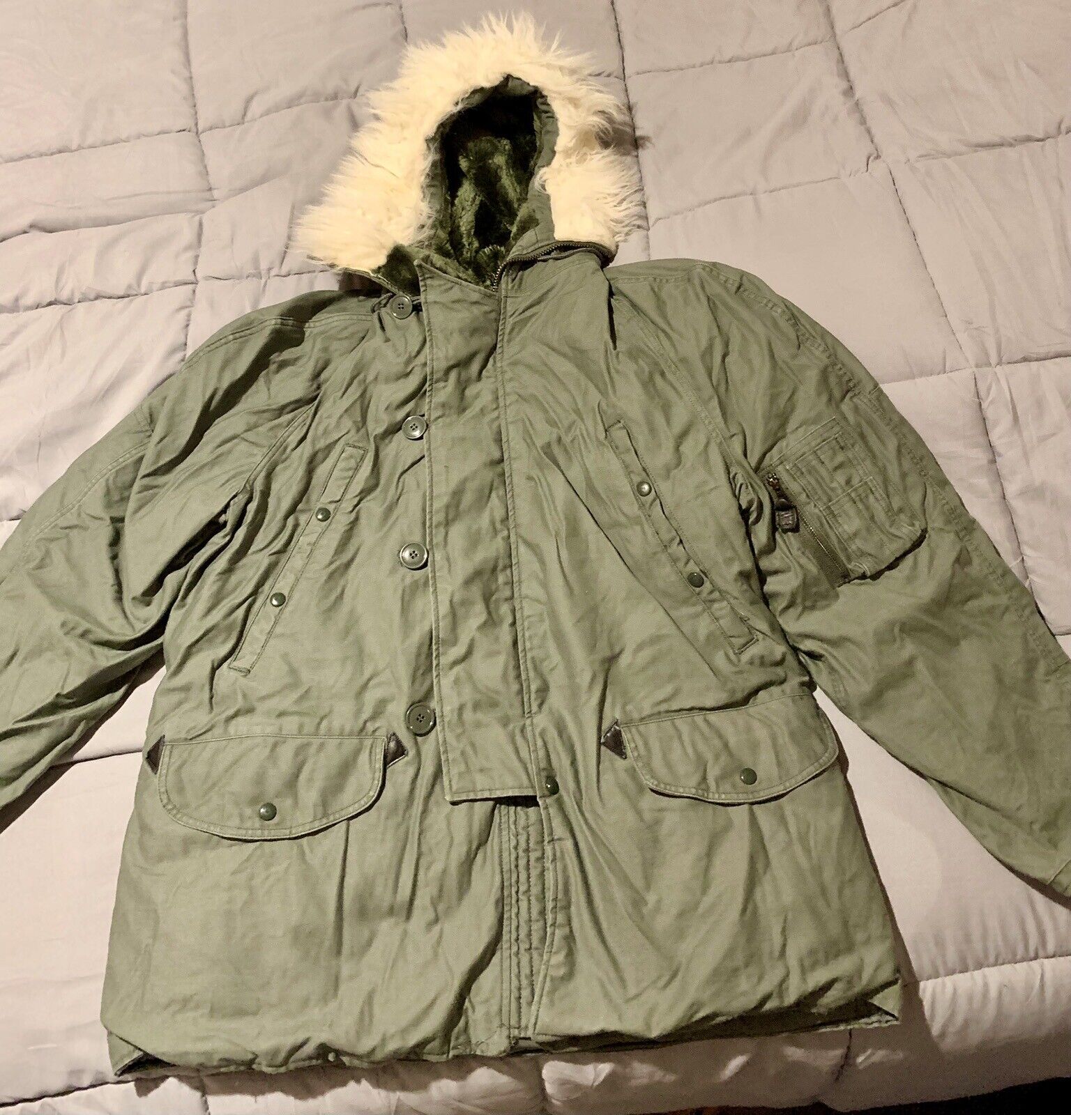 *NEW* - Large Ext . Cold Weather Parka - Type N3B - Fur Hood - US Army/Air Force