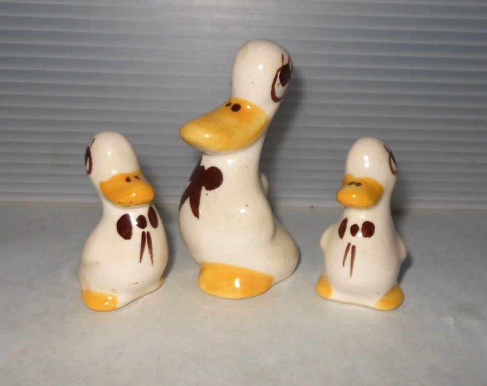 Mid Century Vintage White/Yellow/Brown Handpainted Duck Family Figurine Set of 3