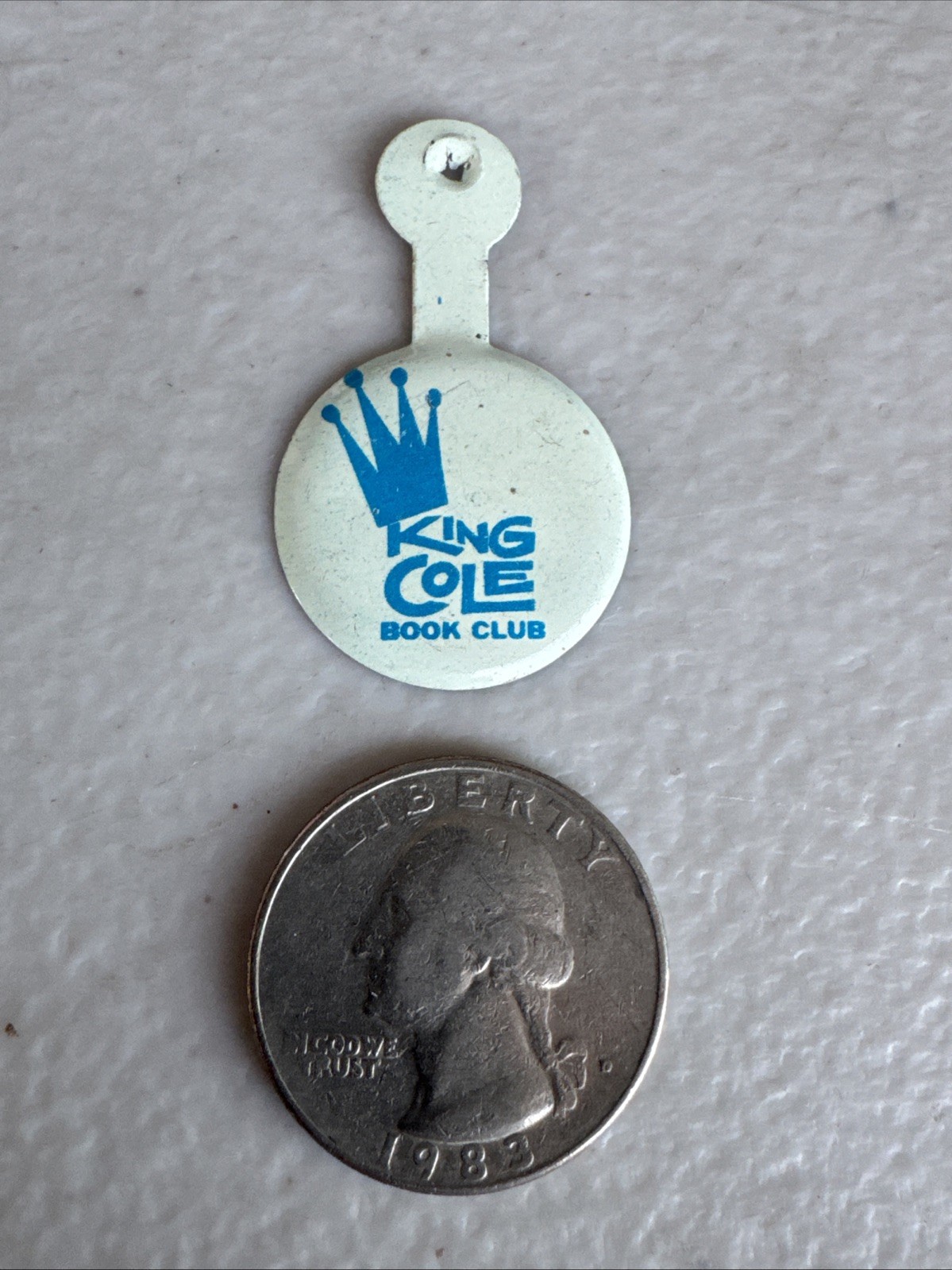 Vintage Unusual KING COLE Book Club Tab Crown Logo Fold Over Badge Button
