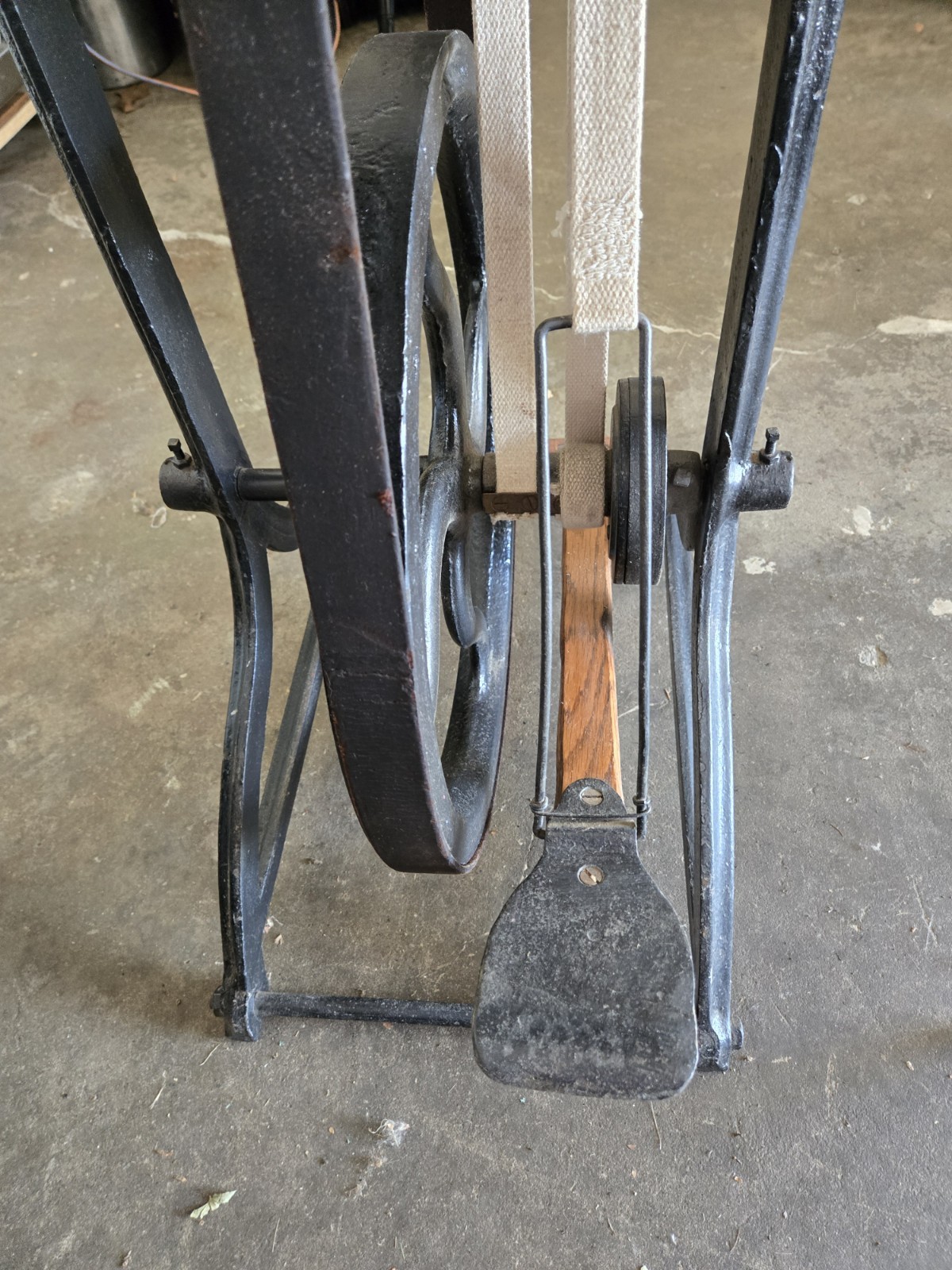 Foot Powered Grinder/Polisher By Chapmen Portable Forge WORKS REFURBISHED 