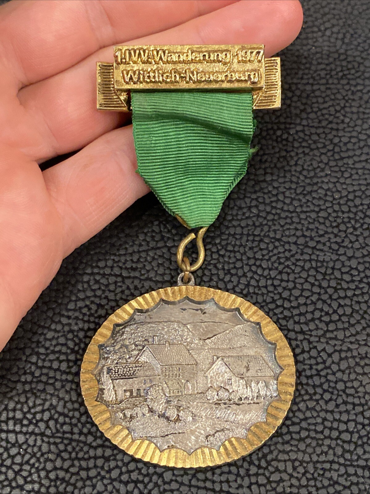 Vtg German Hiking Medal Ribbon 1.IVV. Wanderung 1977 Wittlich Neuerburg Cottages