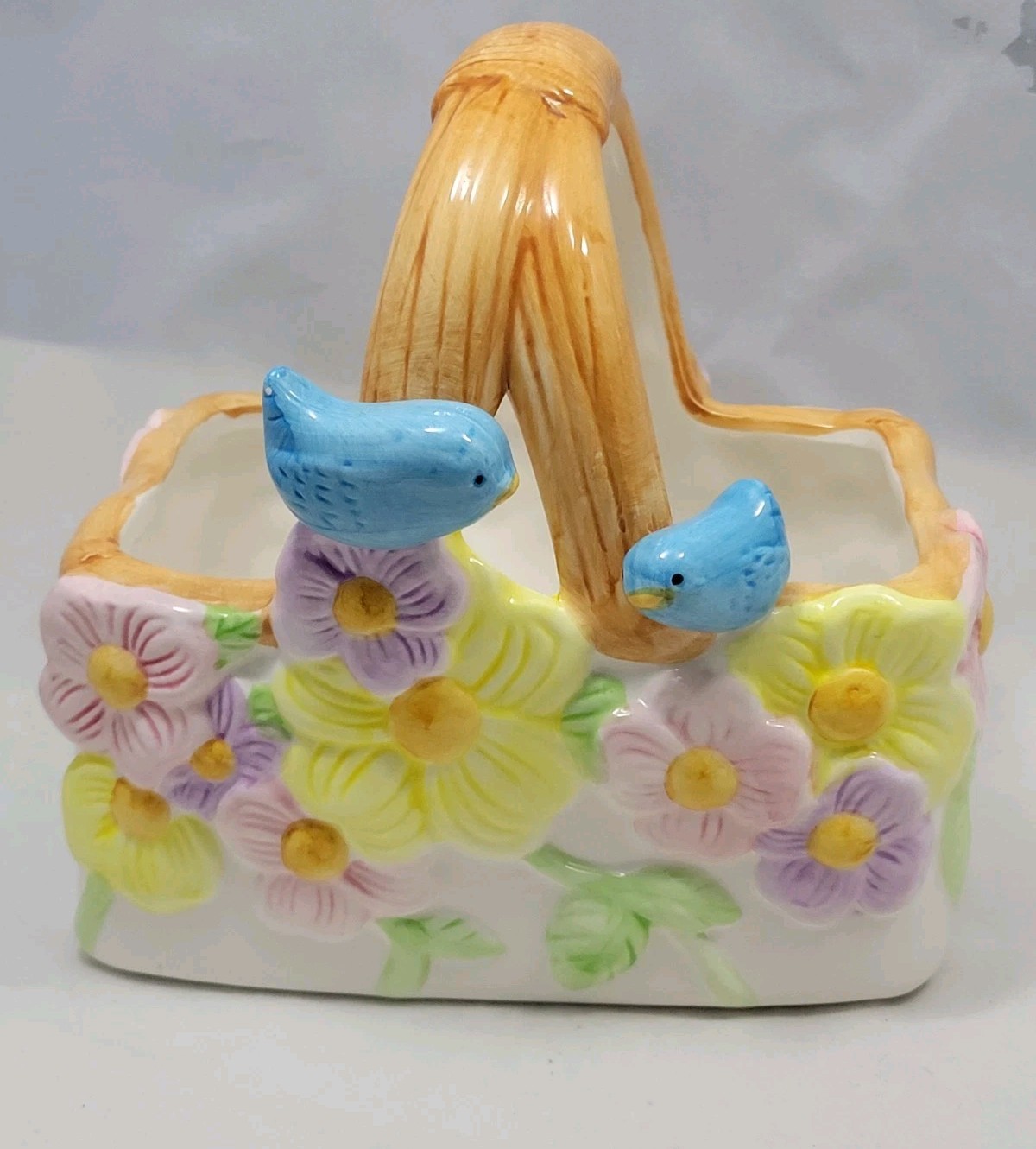 Vintage Teleflora Ceramic Spring Planter Basket w/Pastel Flowers Bluebirds EUC Vintage Teleflora Ceramic Spring Planter Basket w/Pastel Flowers Bluebirds EUC