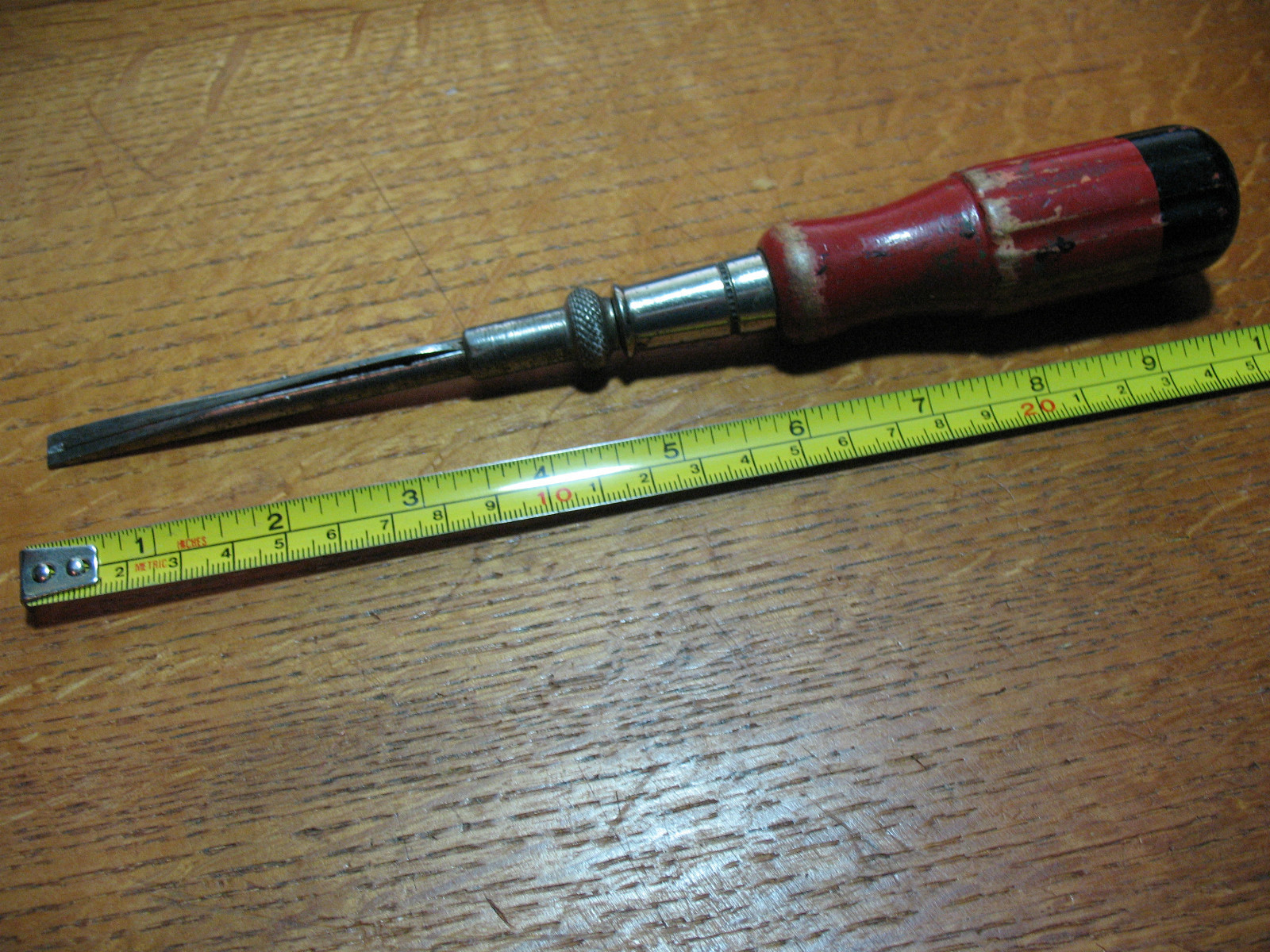 JIFFY - TITE SCREWDRIVER  MILLEN MFG. CO. BOSTON  USA w/ PAT  No.