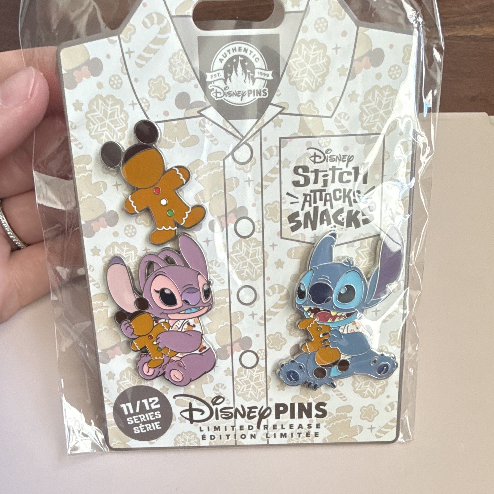 Disney Stitch Attacks Snacks Lilo & Stitch Limited Release Pin Set (11/12)