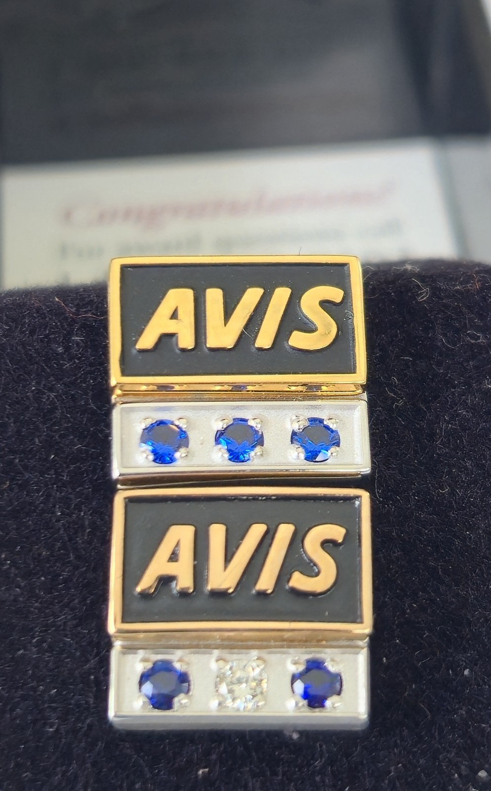Avis Car Rental Service Pin & Tie Tac Set 10K Gold Filled Robbins Co Box