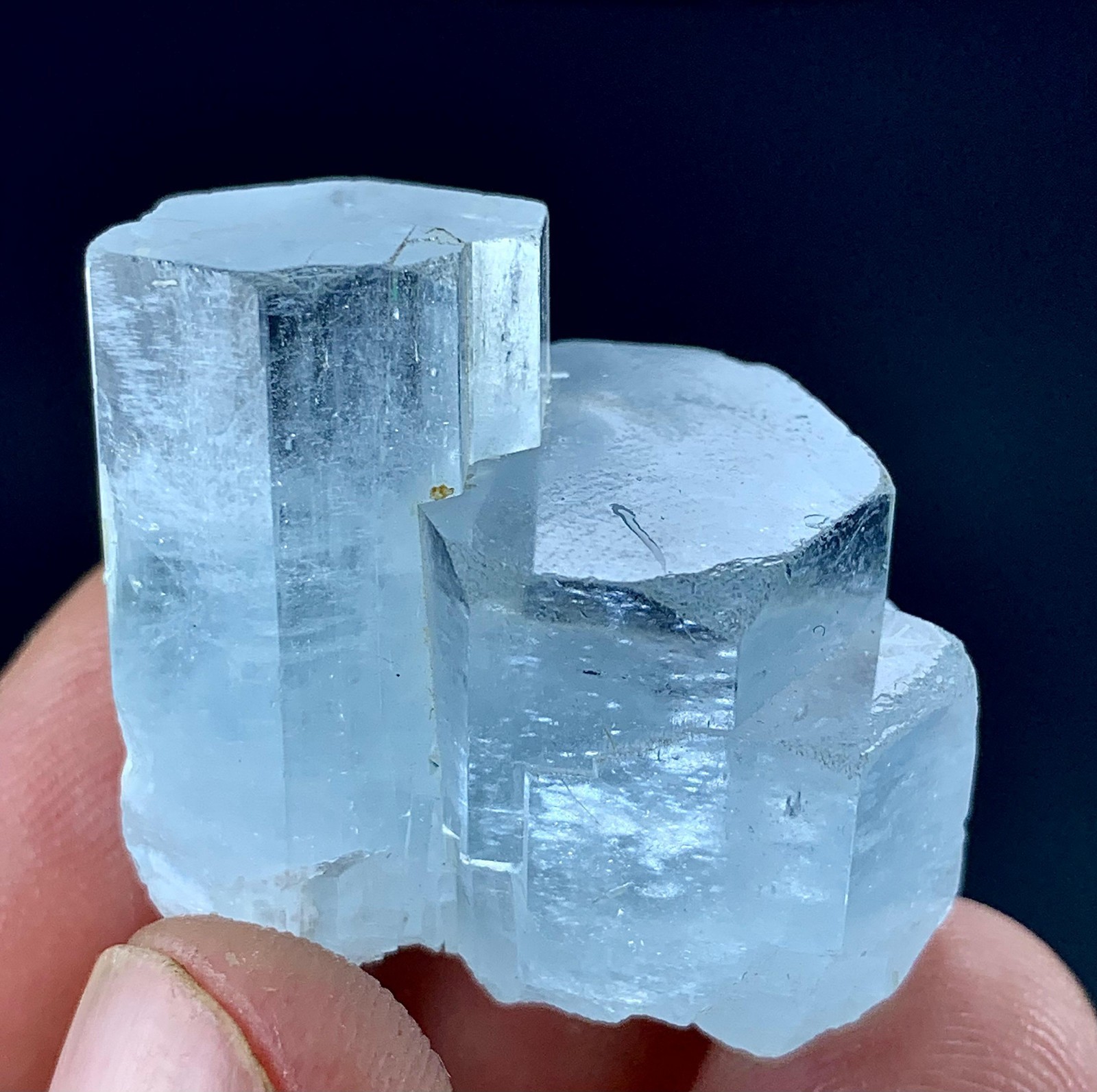 99Carat Top Quality Aquamarine Crystal  From Skardu Pakistan.Rare Color