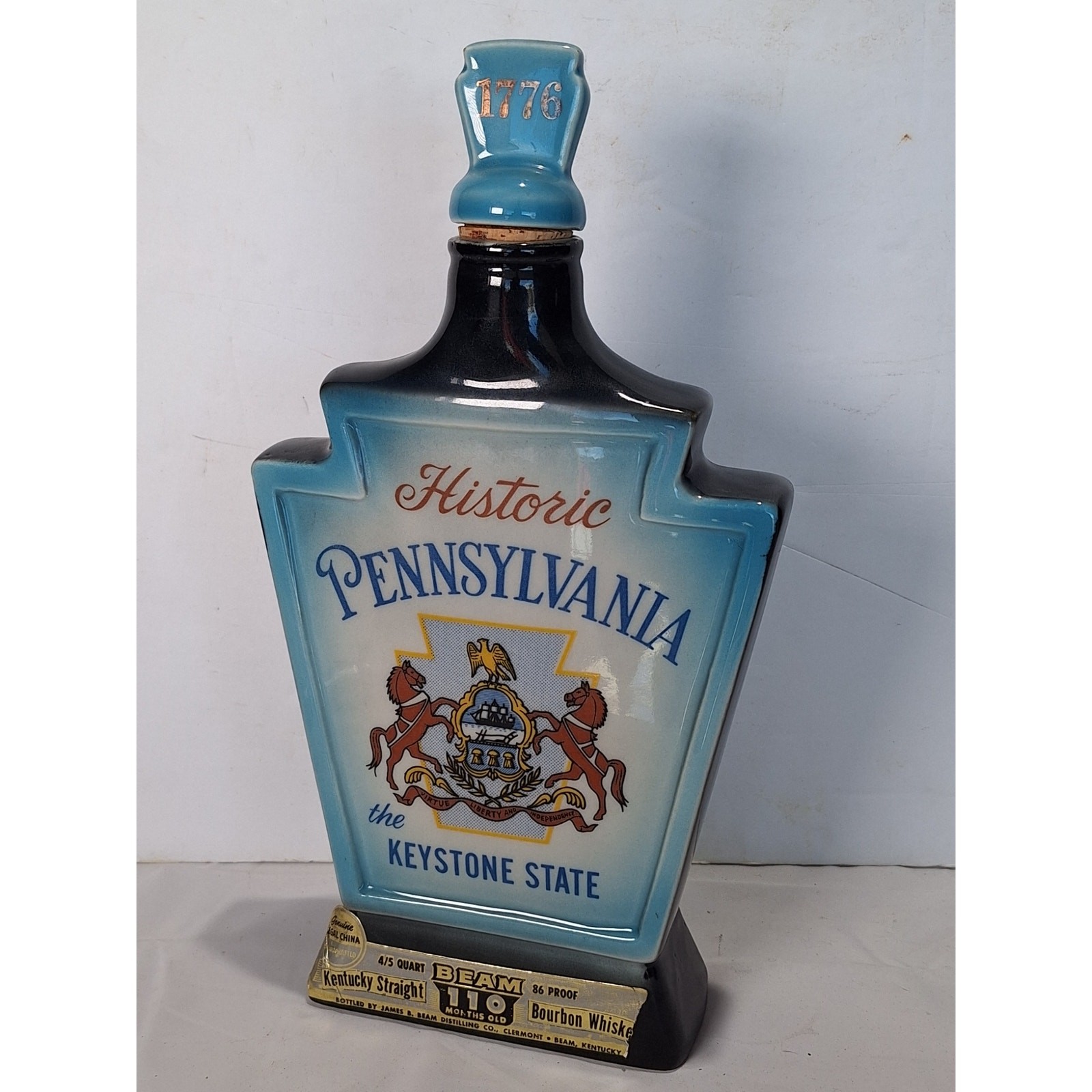 1968 Jim Beam Historic Pennsylvania Keystone Regal China Decanter 1776 Empty