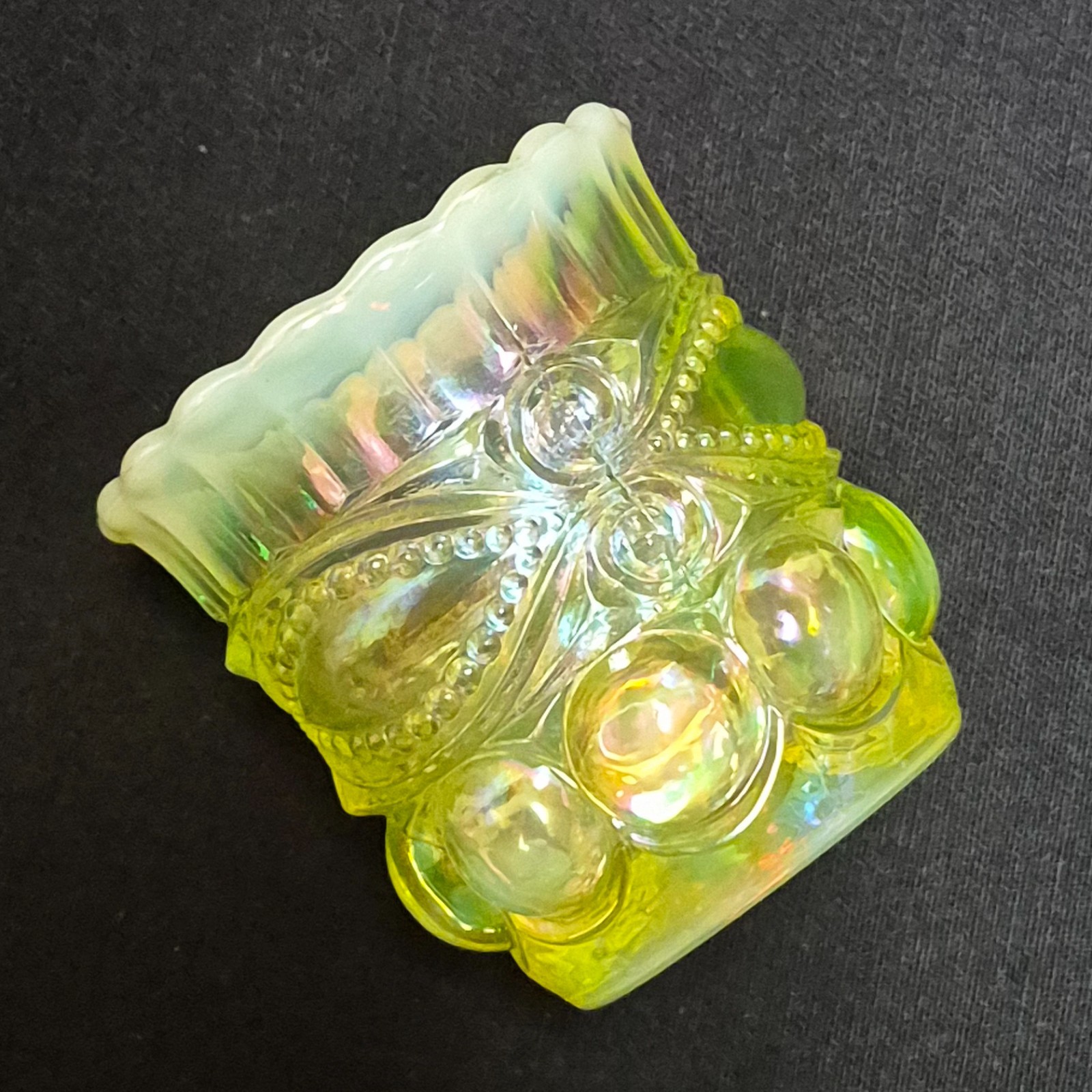 MOSSER EYEWINKER VASELINE OPALESCENT CARNIVAL GLASS TOOTHPICK HOLDER