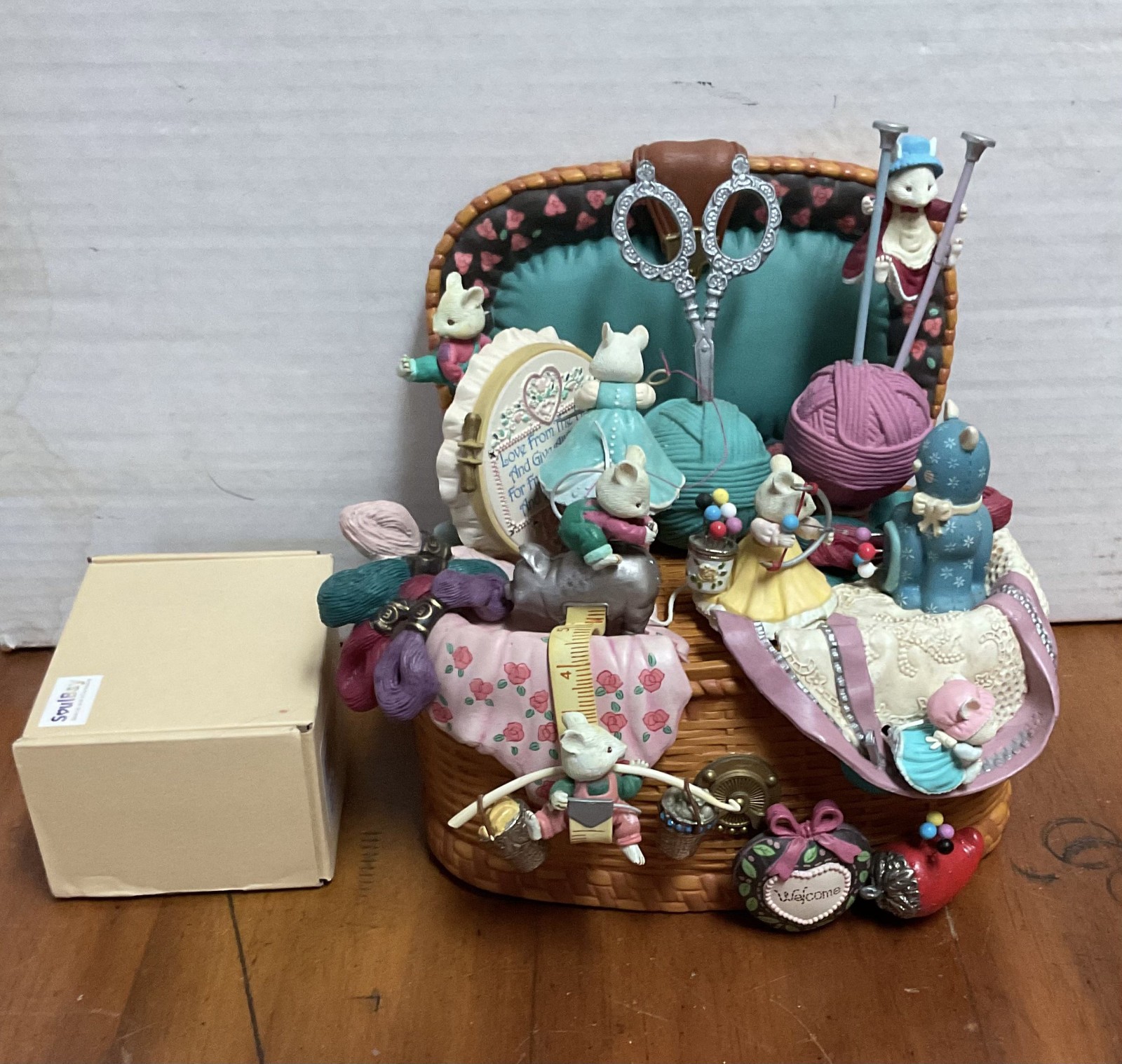 Vintage Enesco Knitting Pretty Musical Box 1990 Multi Action Animated Works
