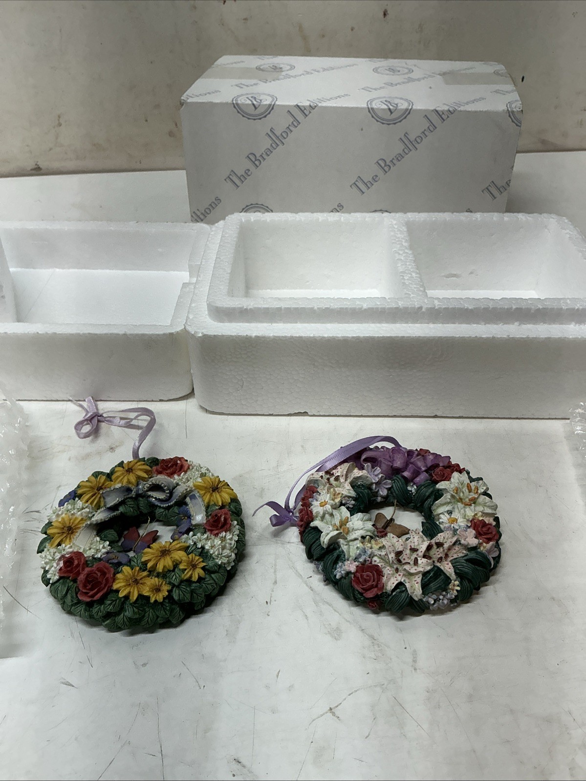 2 Lena Liu Floral Greeting Wreath Ornaments Circle Of Harmony/Glory Original Box