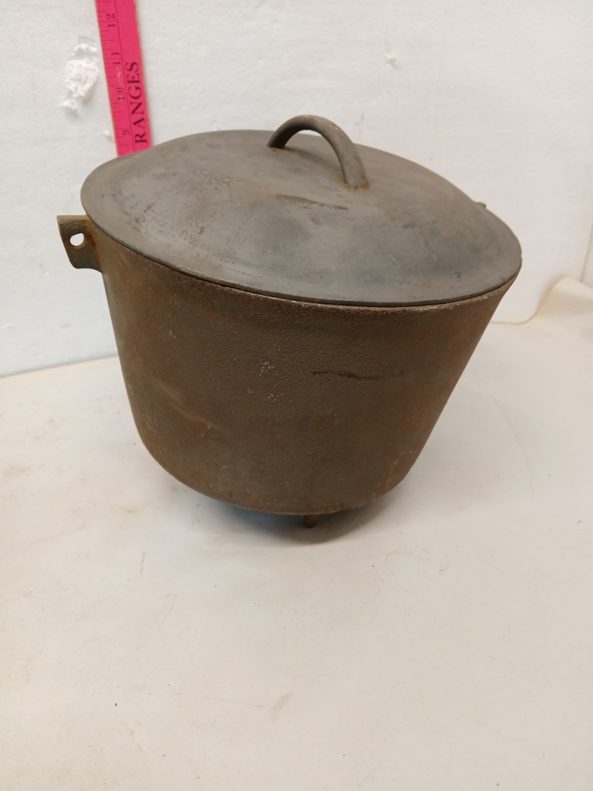 Antique Cast Iron 3 Leg Bean Pot Cauldron w Lid Primitive Hearth Decor