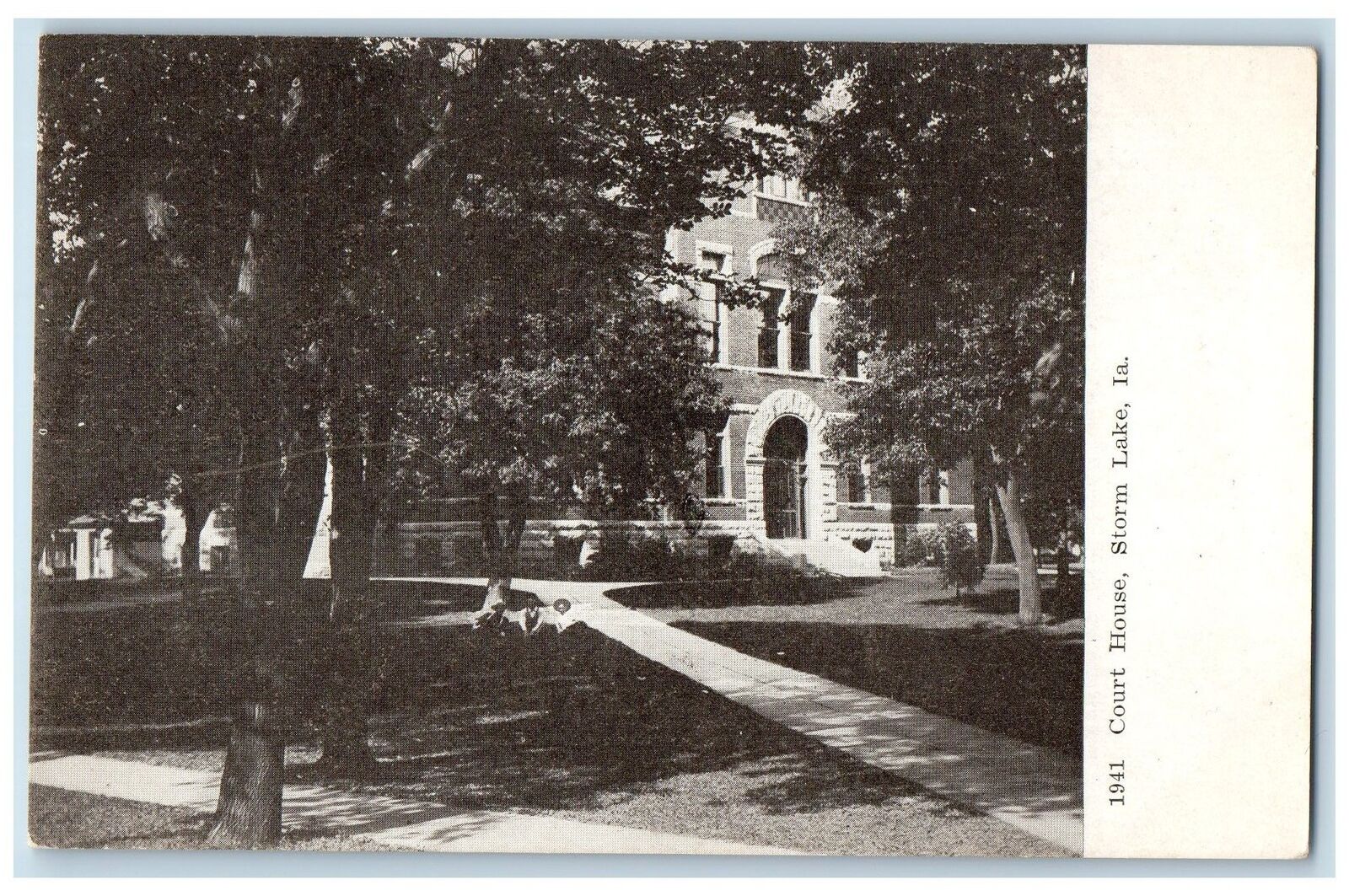 1941 Court House Front Path Walk Storm Lake Iowa IA Unposted Vintage Postcard
