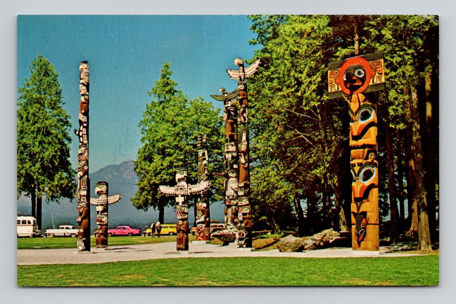 Postcard Totem Poles Stanley Park Vancouver, Vintage Chrome N17