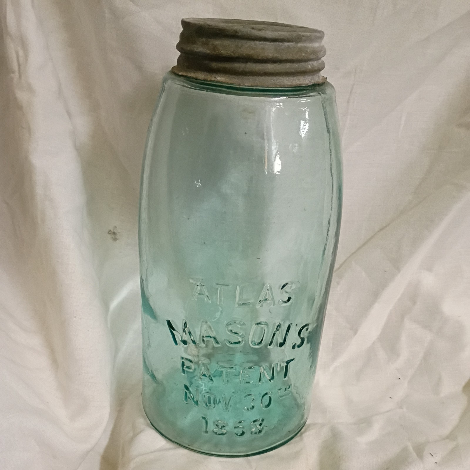 ANTIQUE FRUIT JAR ATLAS MASON\'S PATENT NOV. 30TH 1858 1/2 GALLON MINT W/ZINC TOP