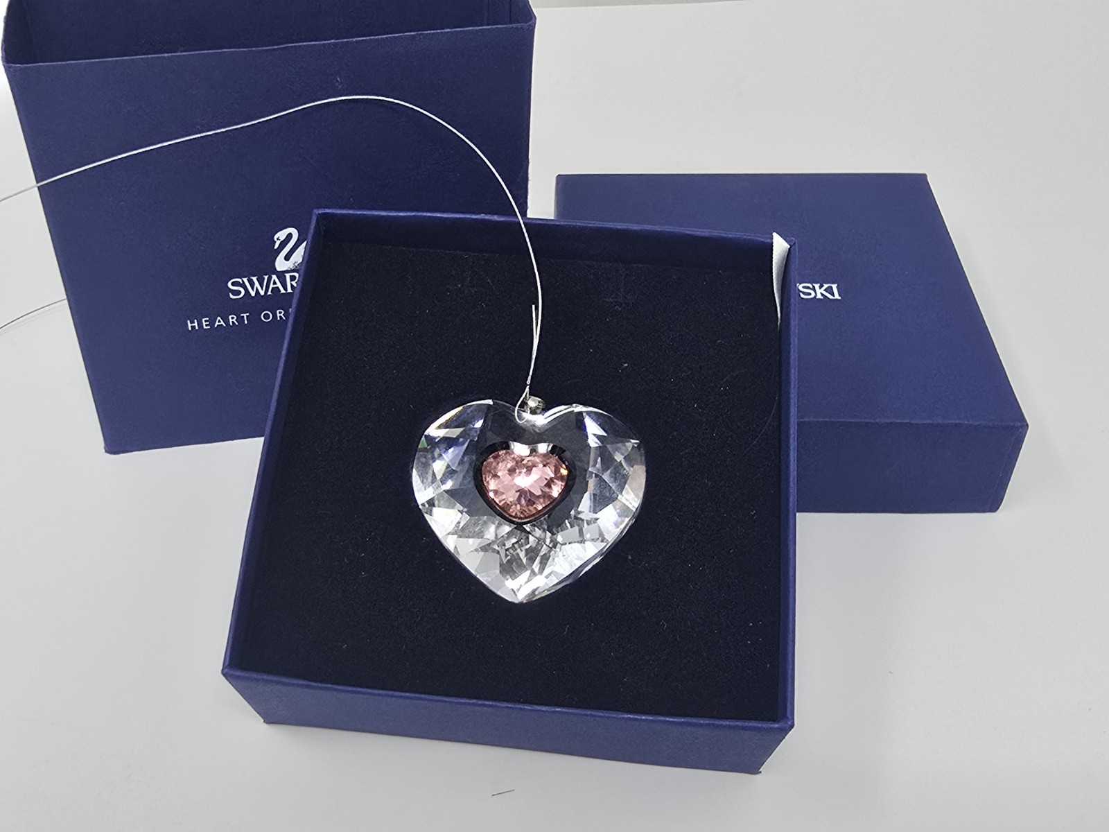 Swarovski Crystal 2006 Heart (Pink) Ornament ~ Annual Edition