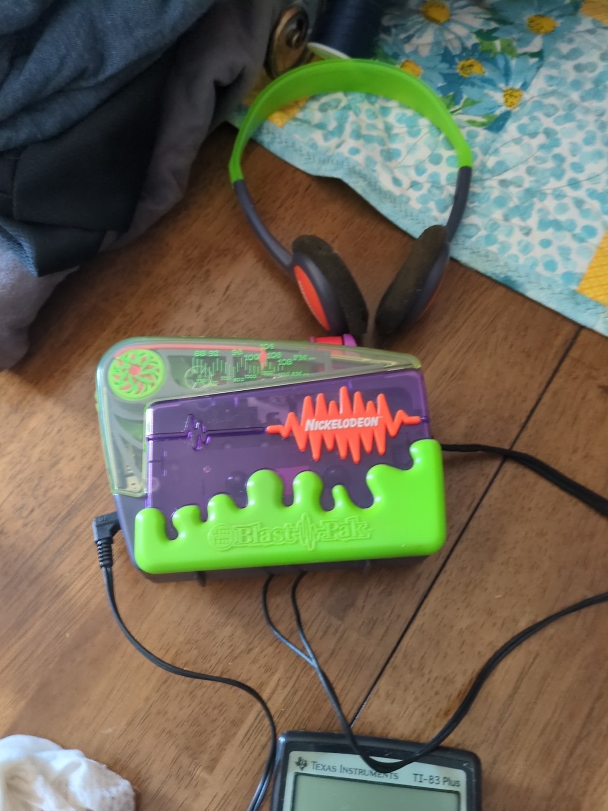 Nickelodeon Blast Pak AM FM TAPE Radio Purple Green Vintage w/ Headphones WORKS